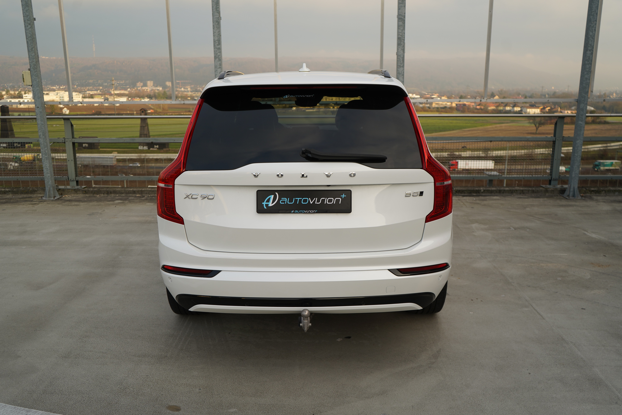 listing desktop thumbnail image 14