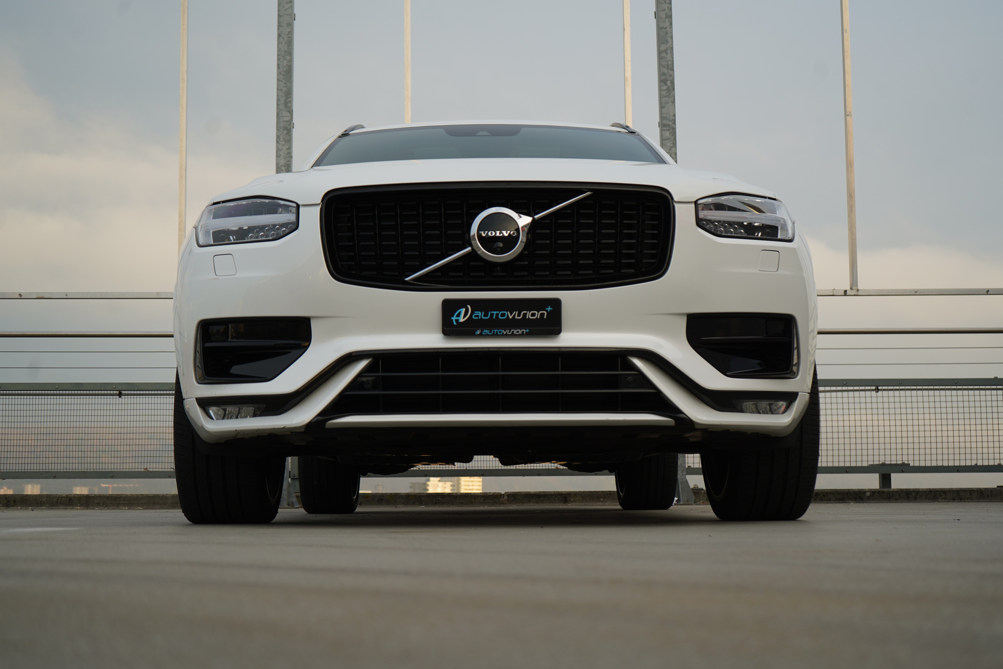 listing desktop thumbnail image 13