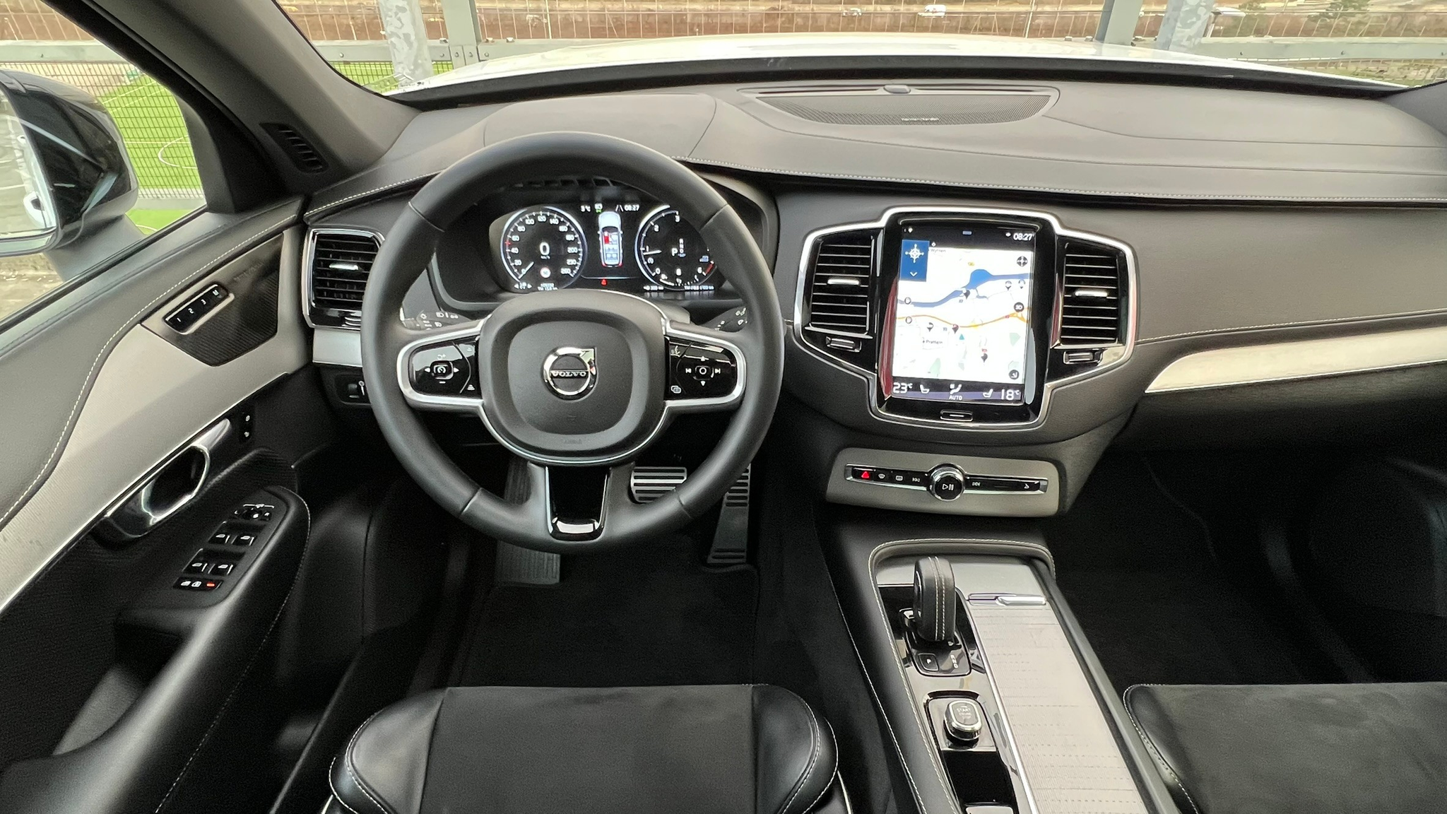 listing desktop thumbnail image 21