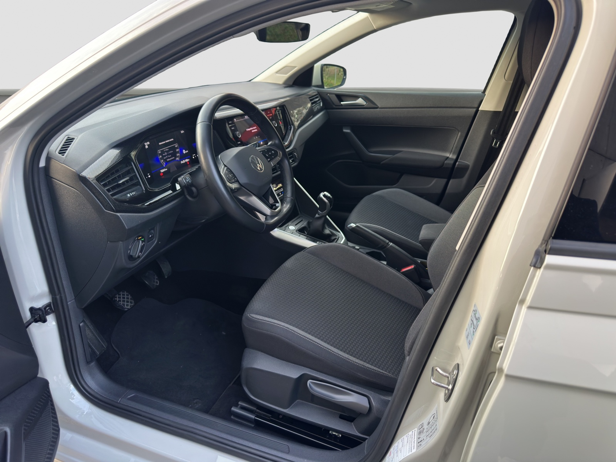 listing desktop thumbnail image 7