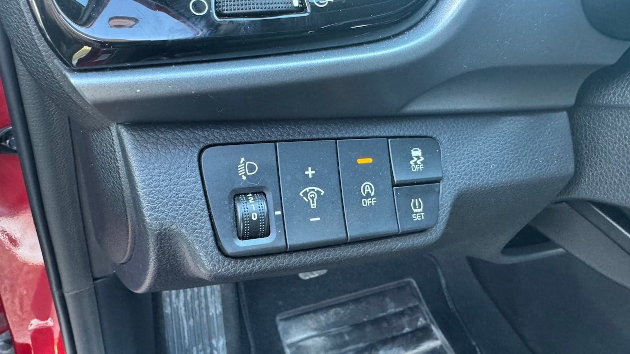 listing desktop thumbnail image 25