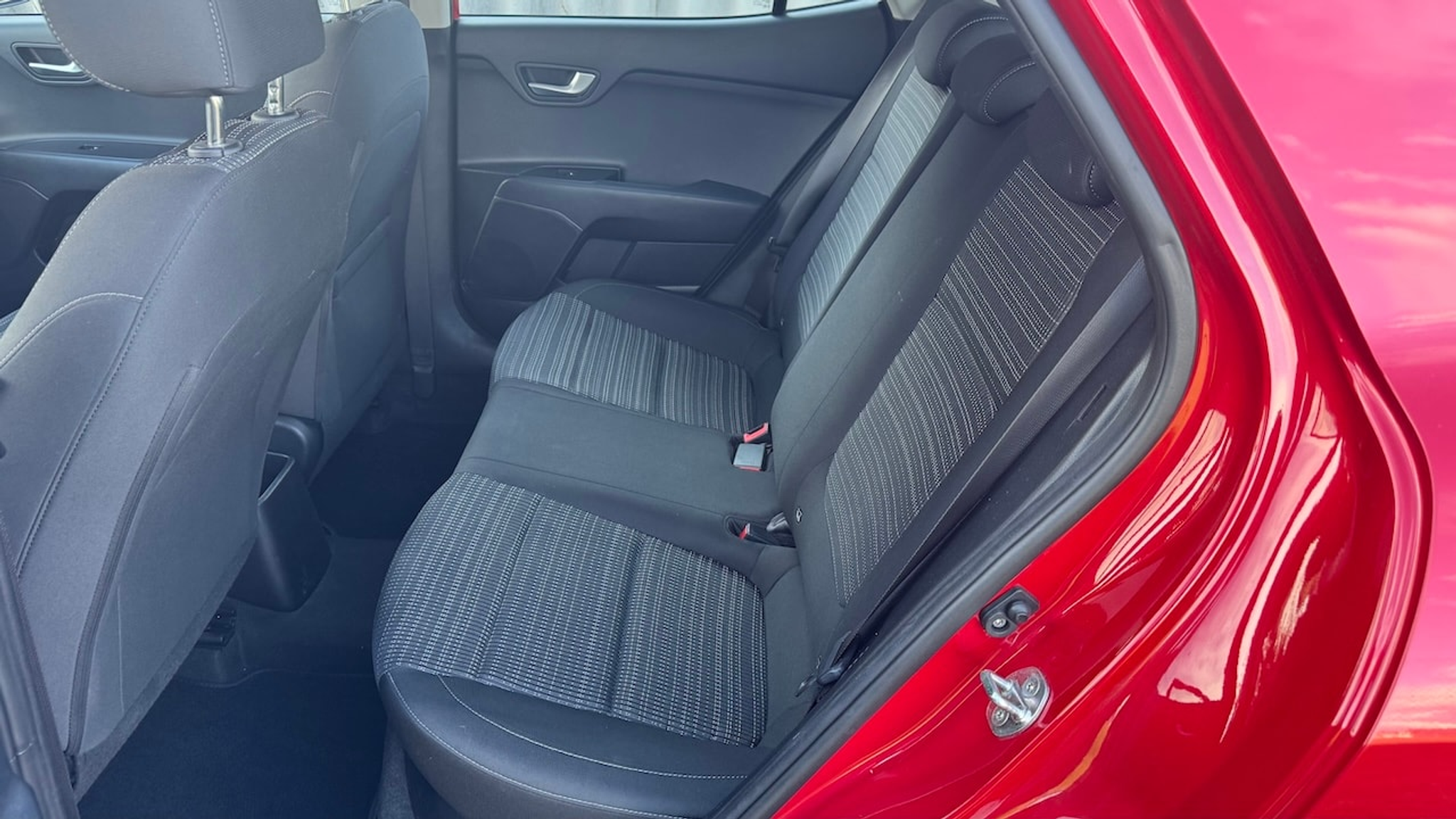 listing desktop thumbnail image 23