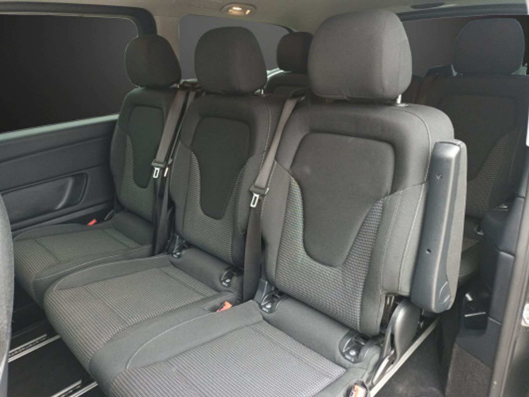 listing desktop thumbnail image 9