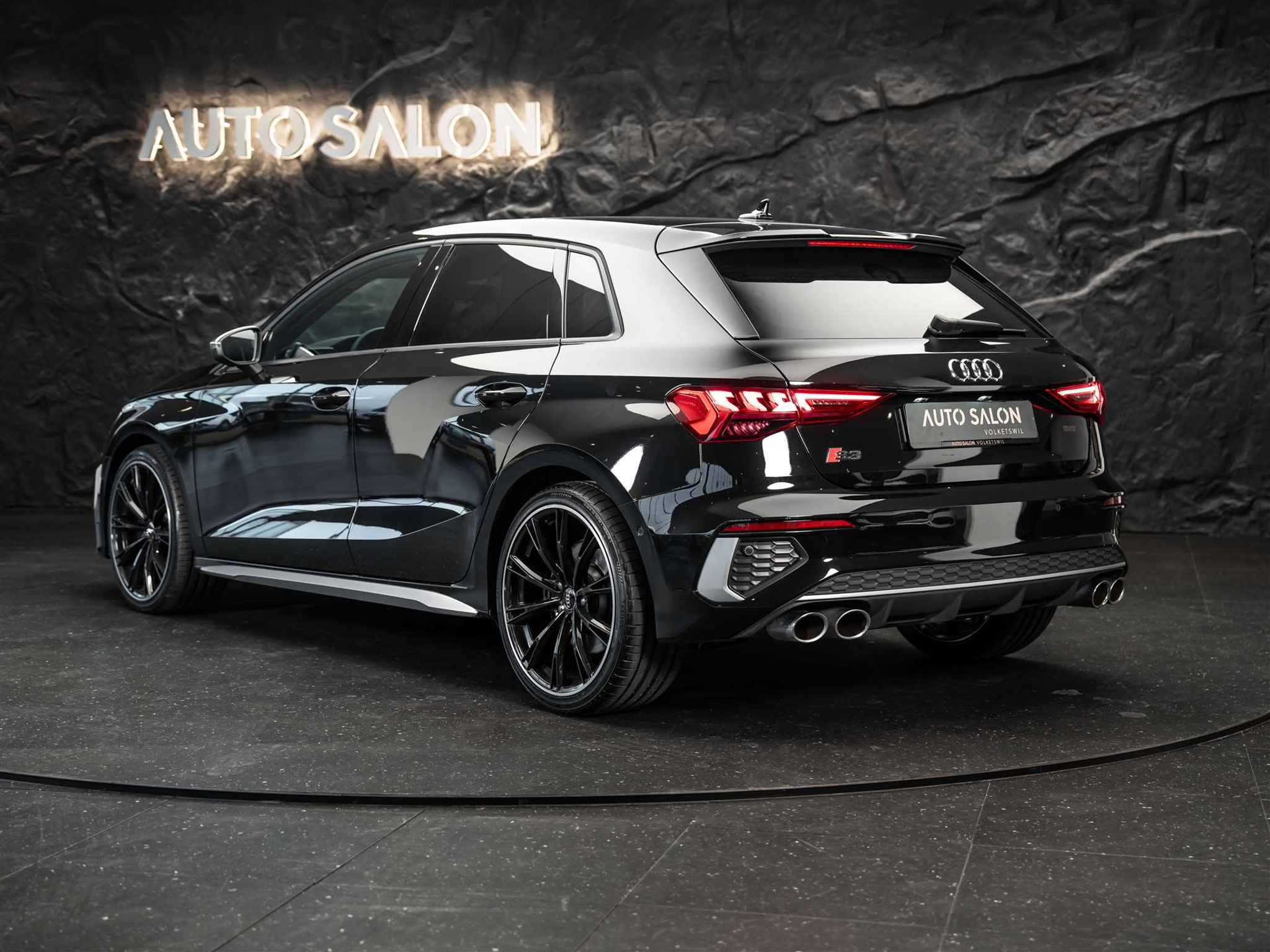 listing desktop thumbnail image 2