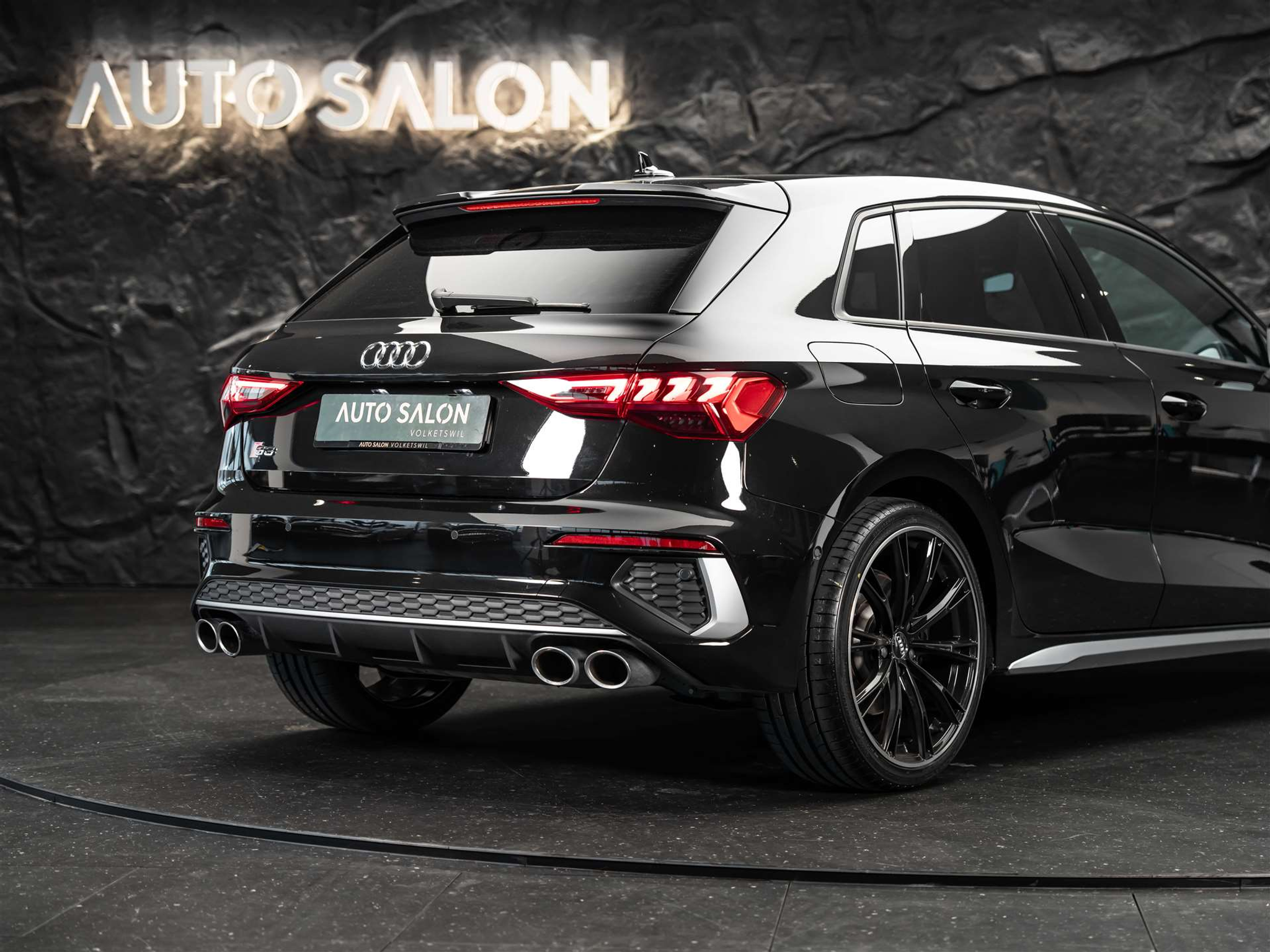 listing desktop thumbnail image 19