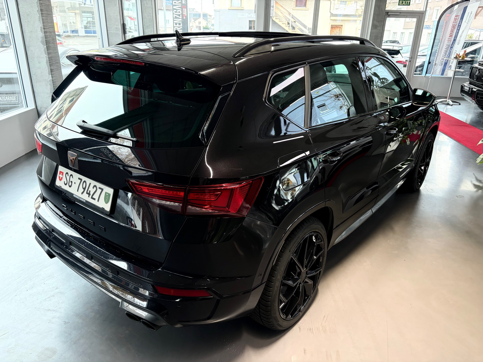 listing desktop thumbnail image 6