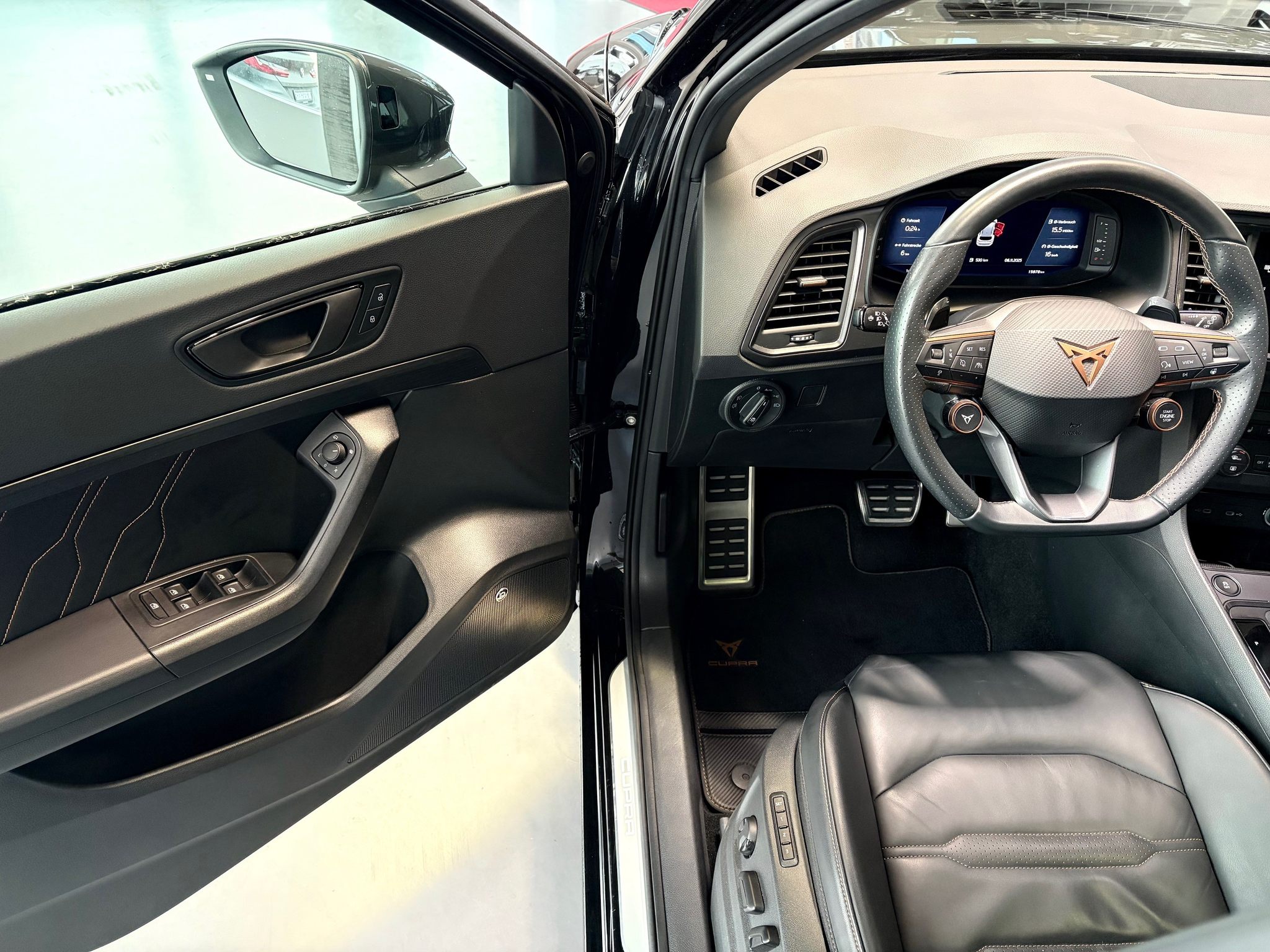 listing desktop thumbnail image 7