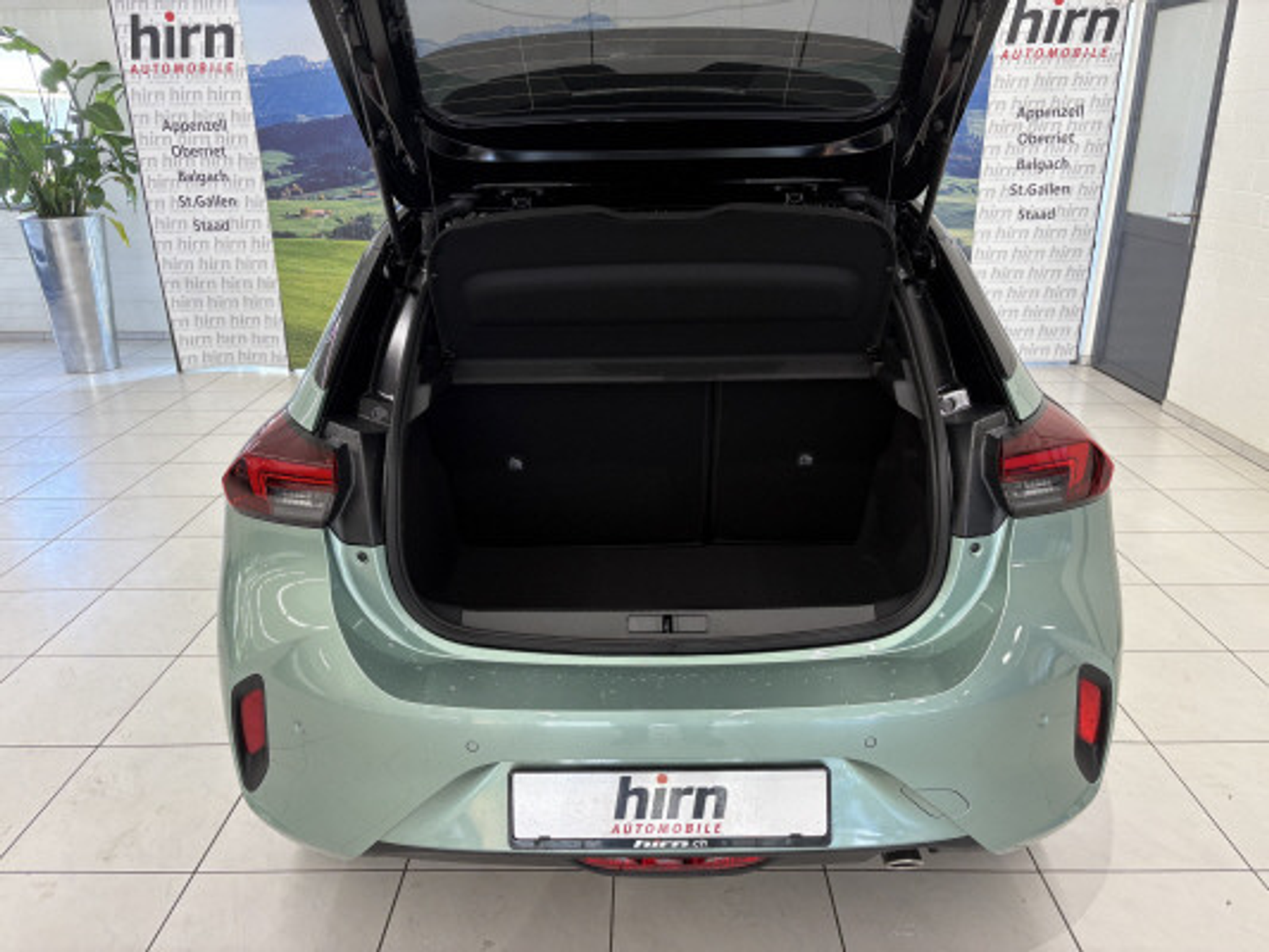 listing desktop thumbnail image 7