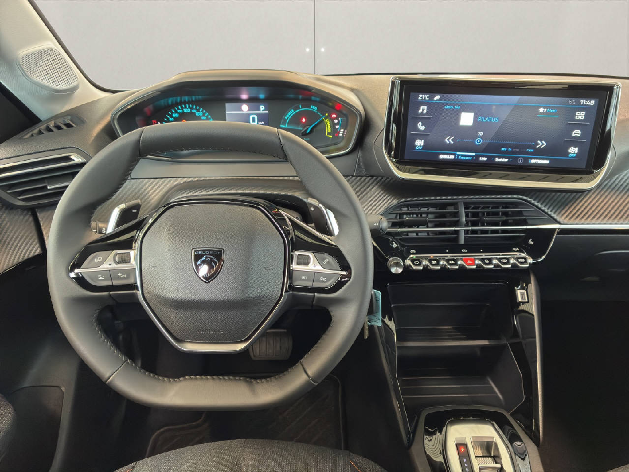 listing desktop thumbnail image 4