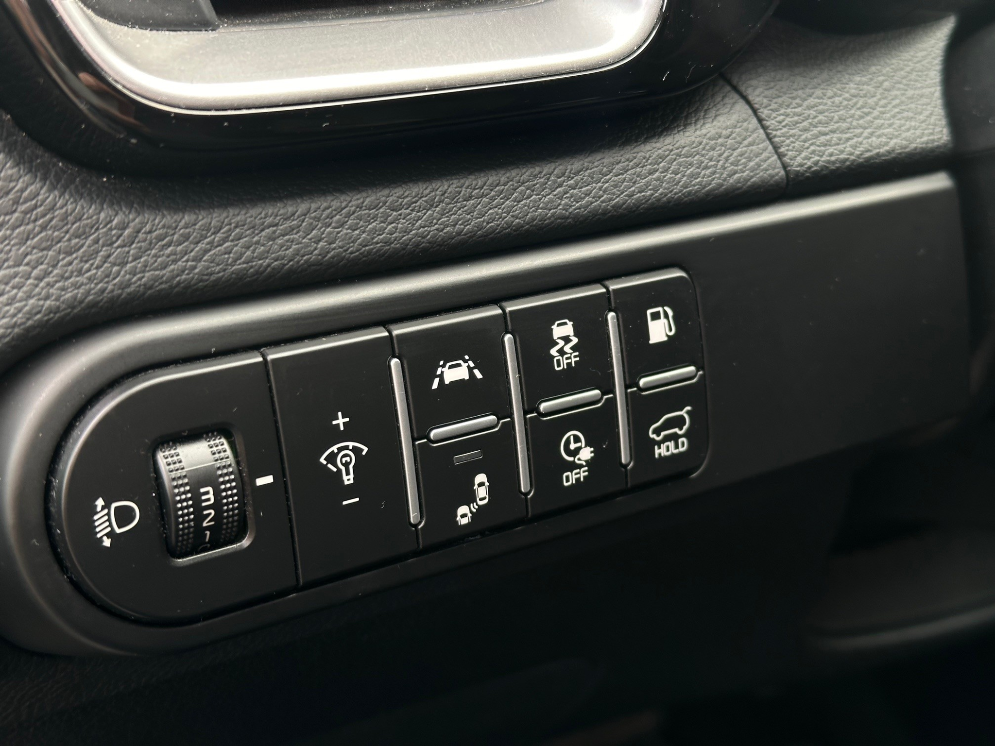 listing desktop thumbnail image 8