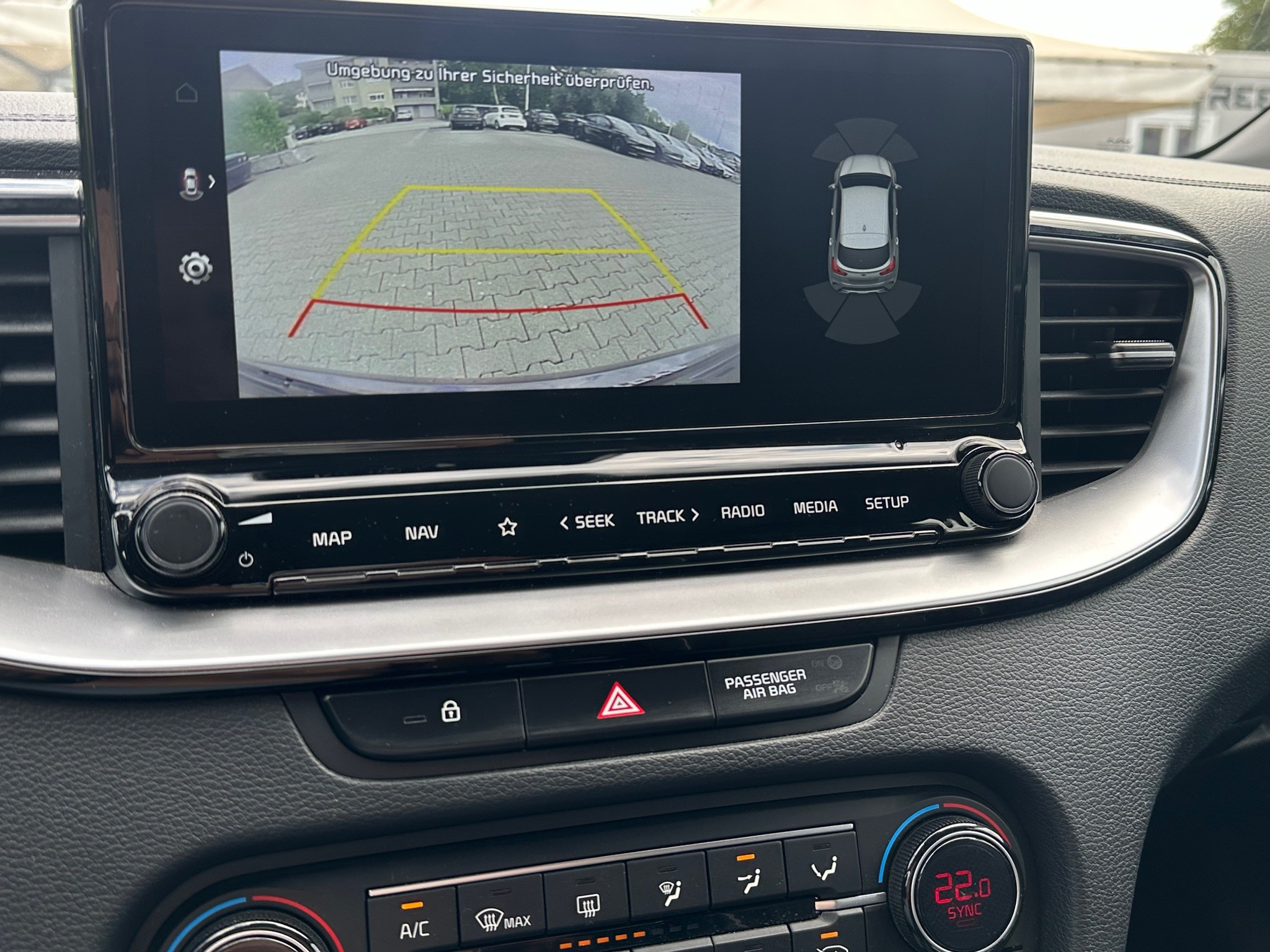 listing desktop thumbnail image 11