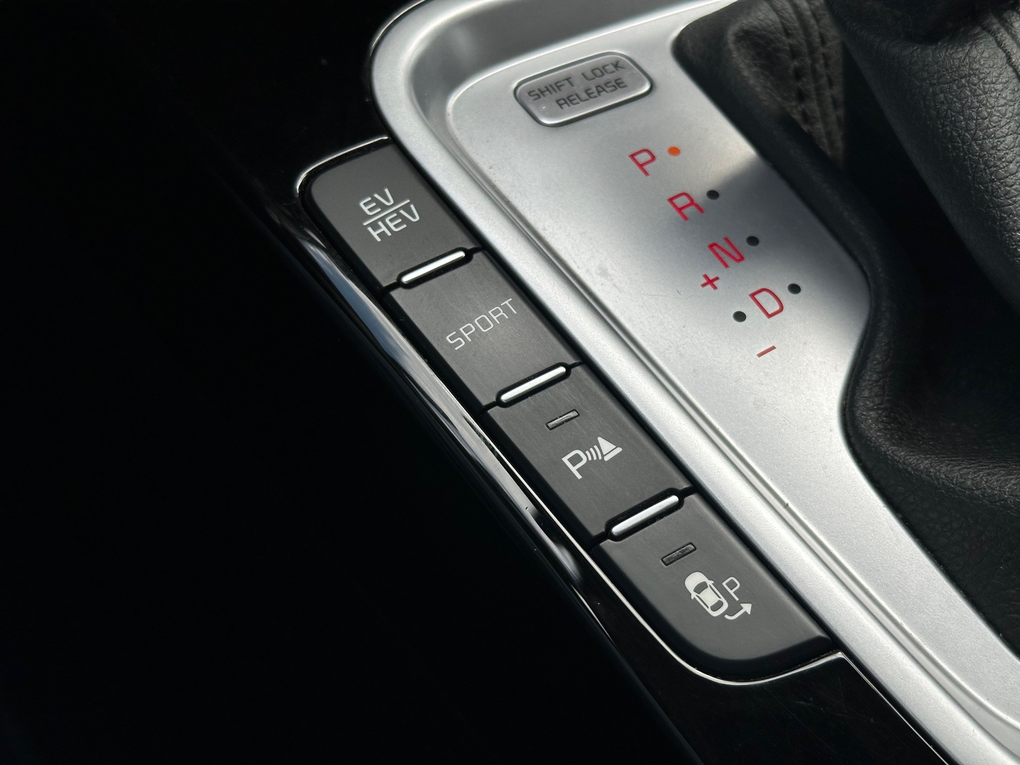 listing desktop thumbnail image 10