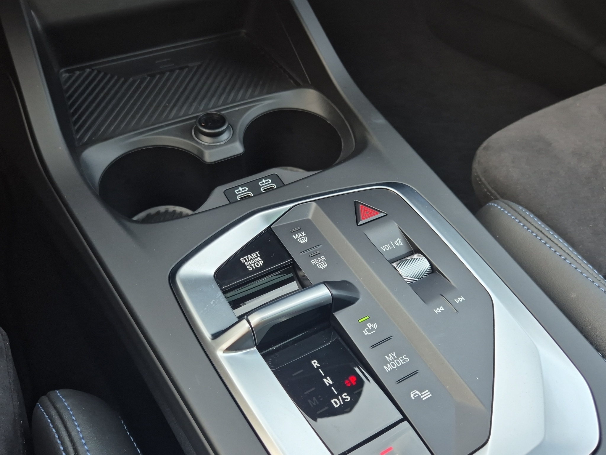 listing desktop thumbnail image 17