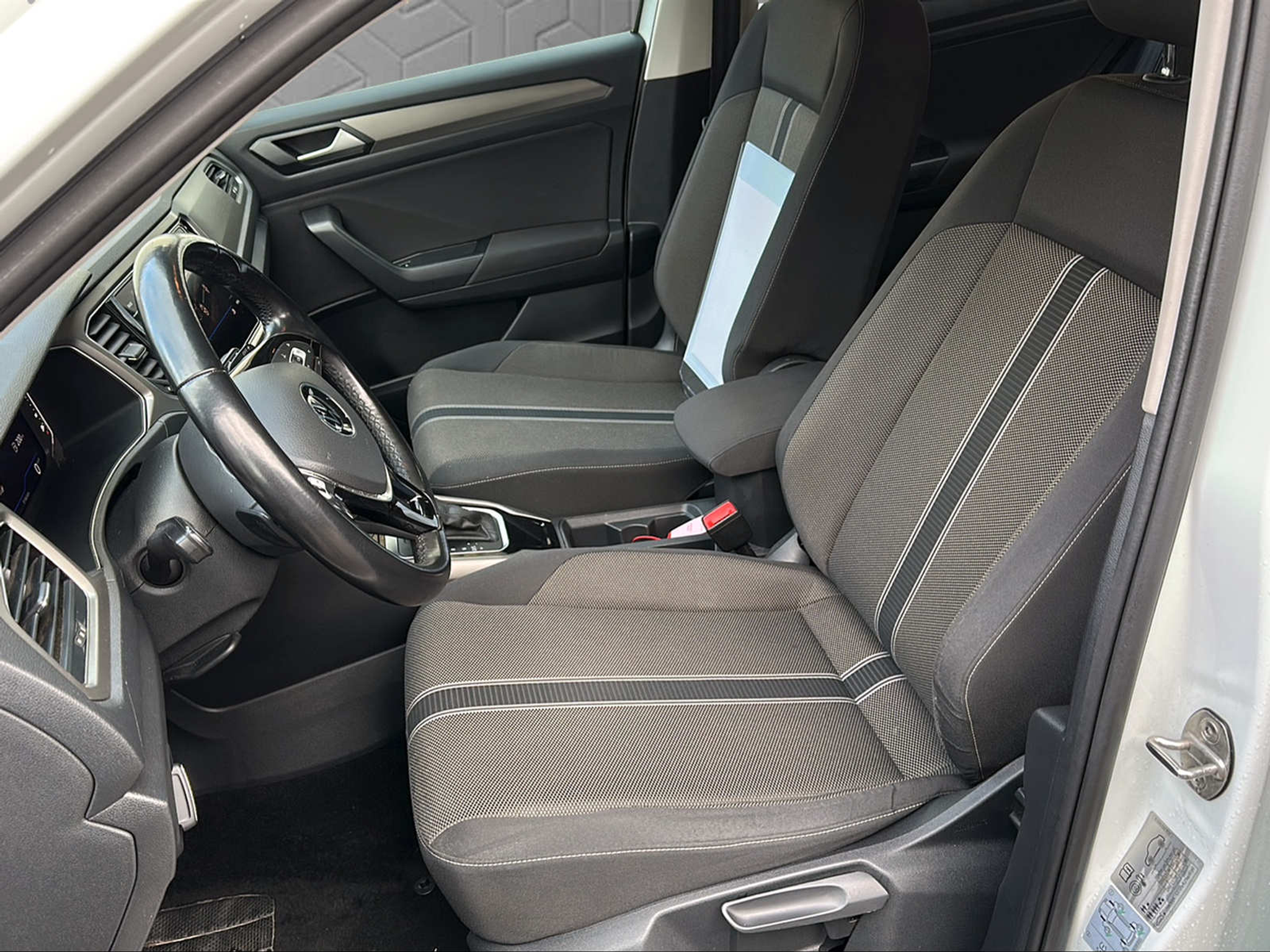 listing desktop thumbnail image 10