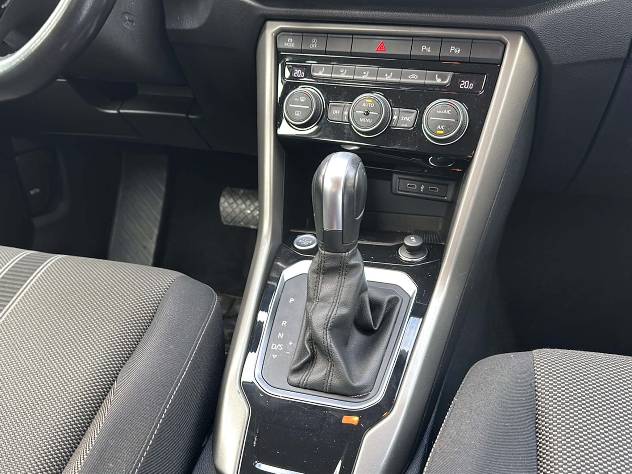 listing desktop thumbnail image 14