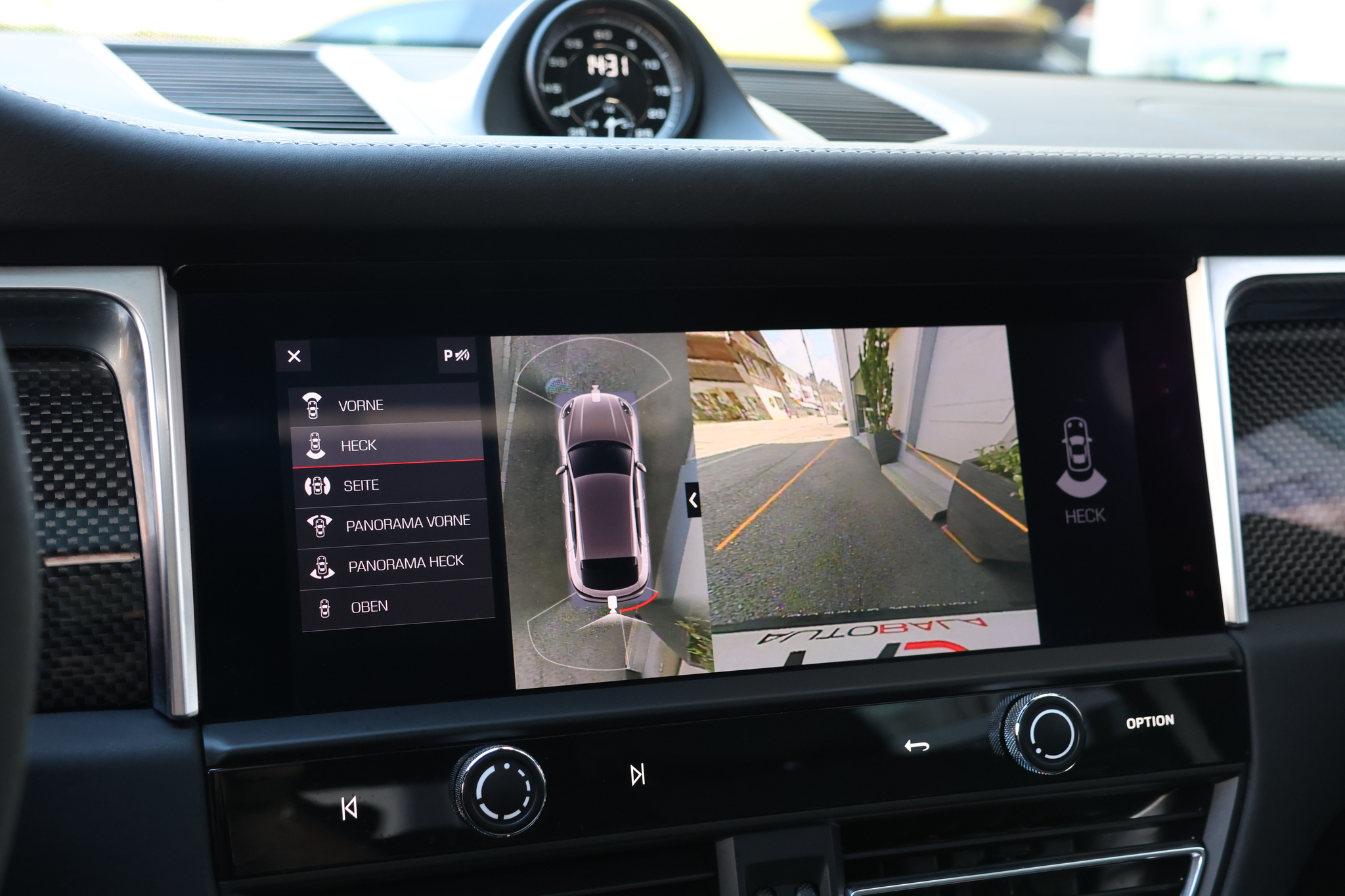 listing desktop thumbnail image 19