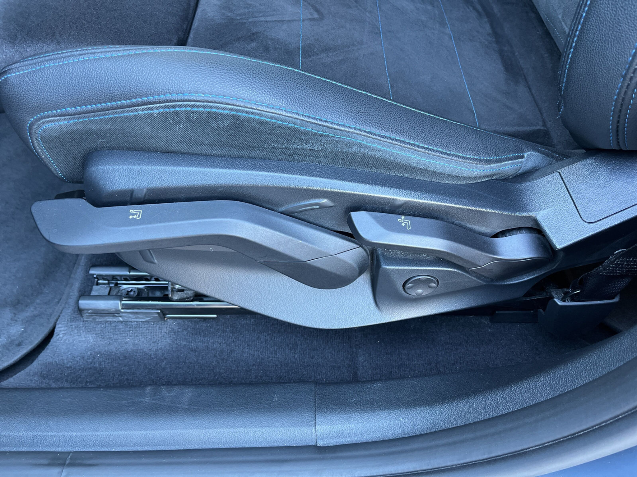 listing desktop thumbnail image 18