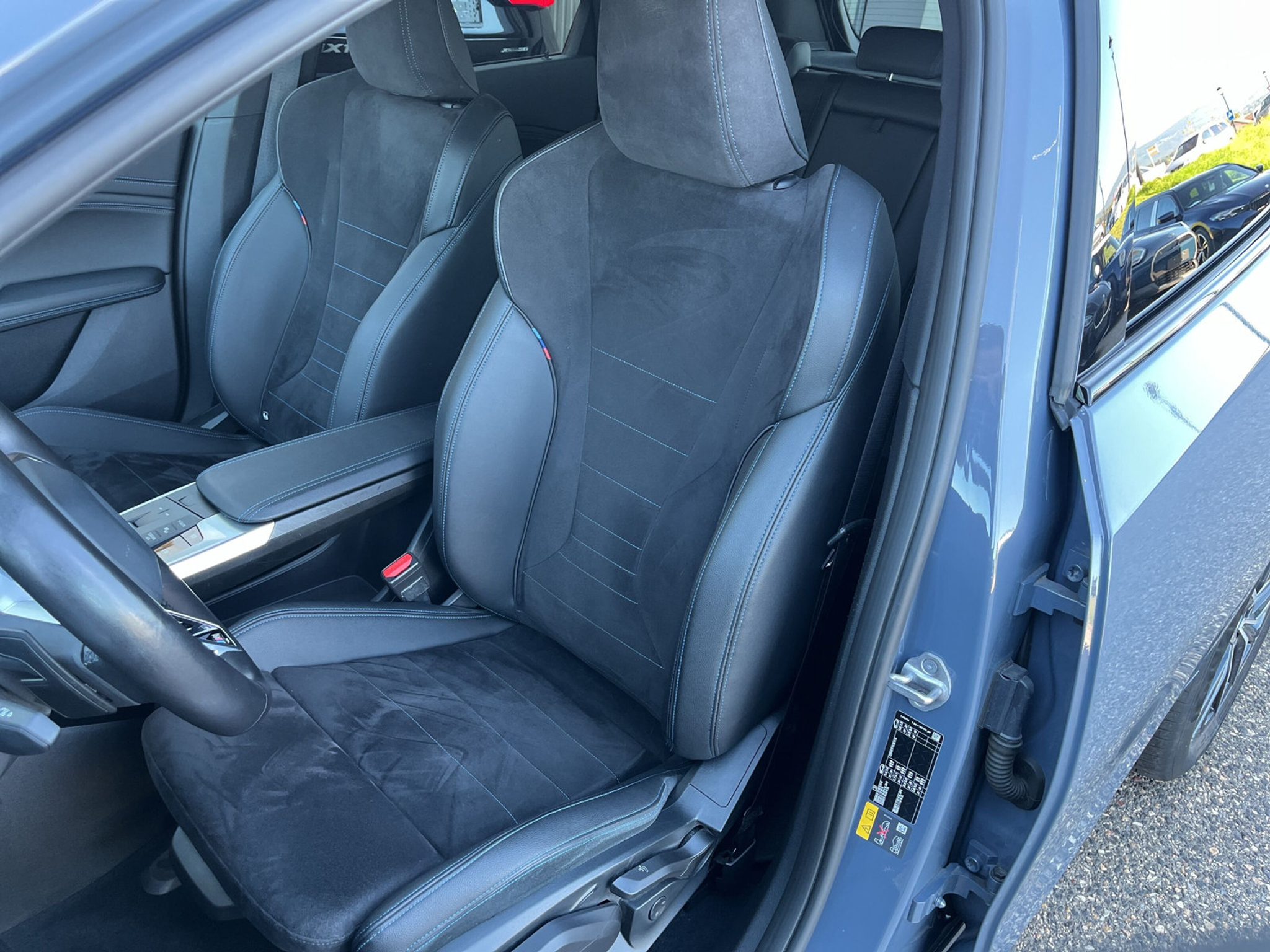 listing desktop thumbnail image 9