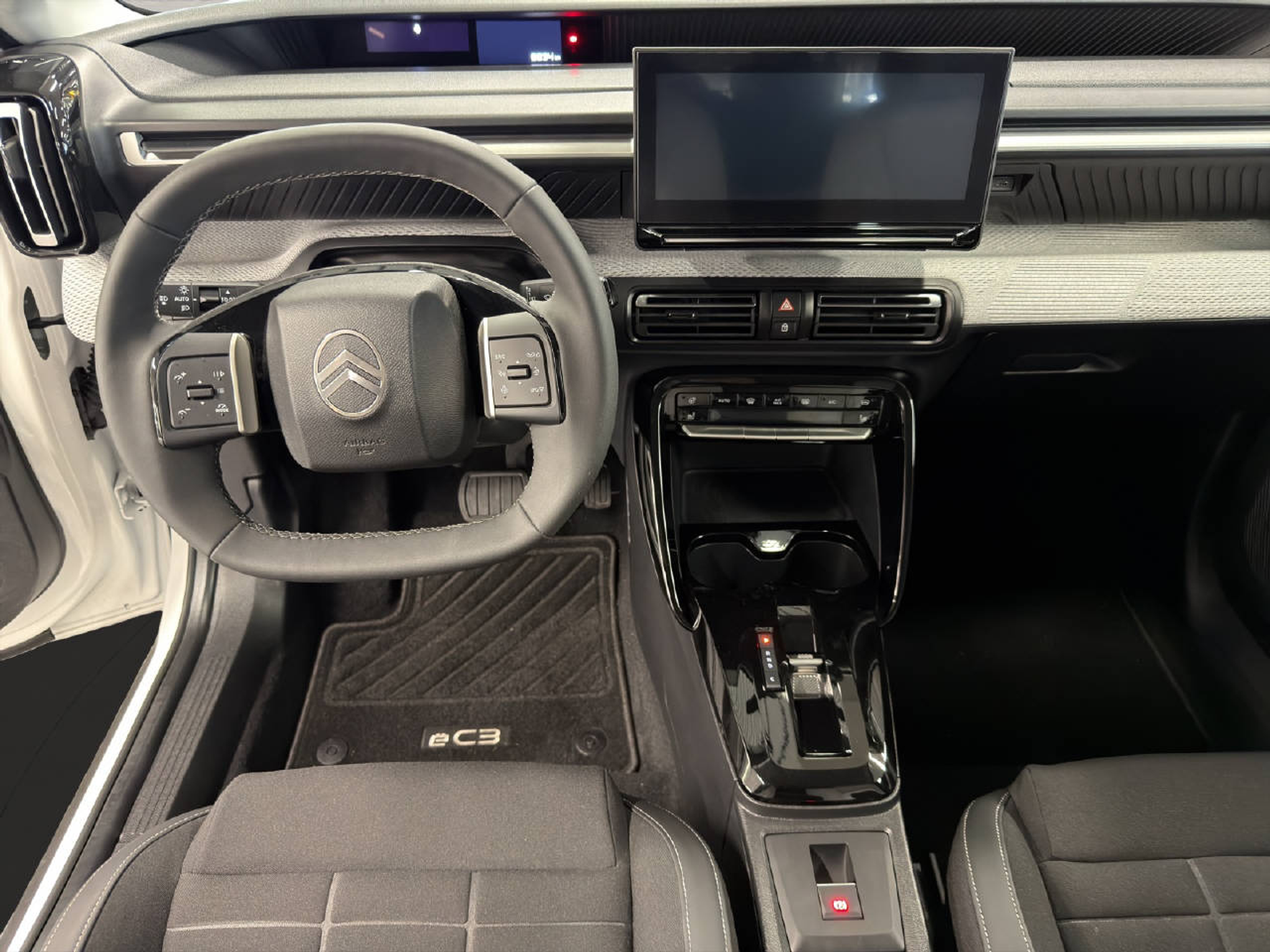 listing desktop thumbnail image 4