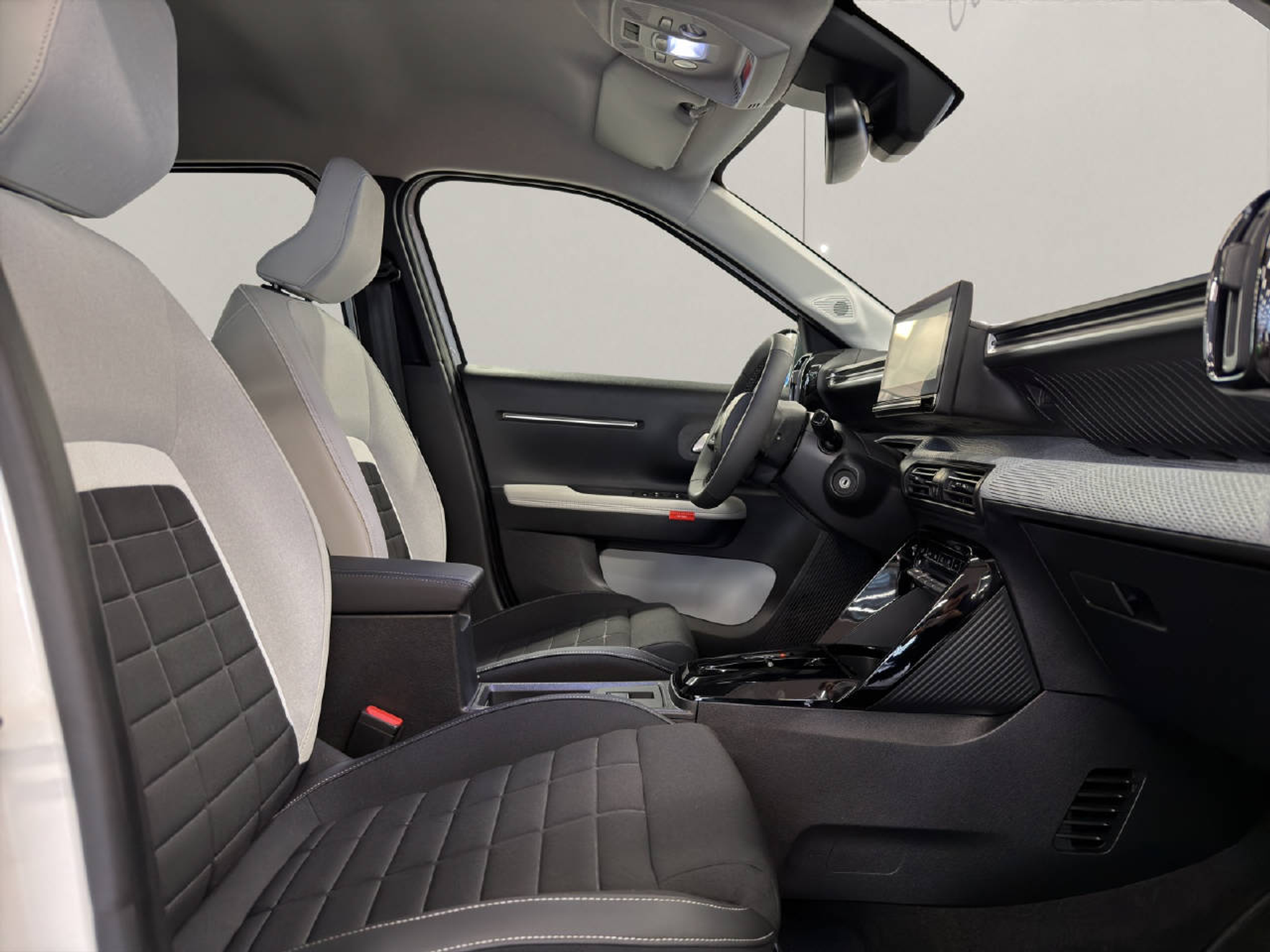 listing desktop thumbnail image 7