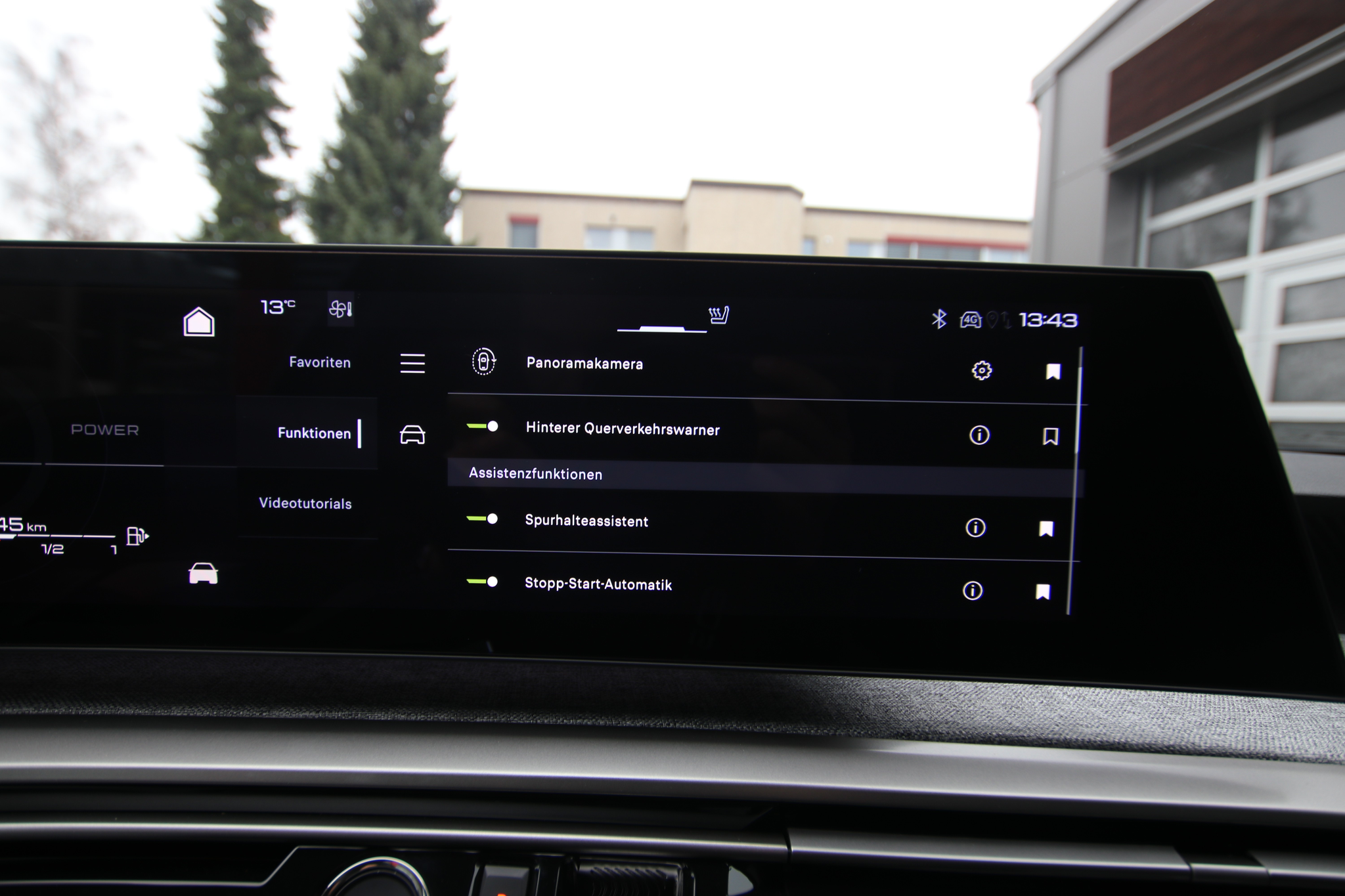 listing desktop thumbnail image 24