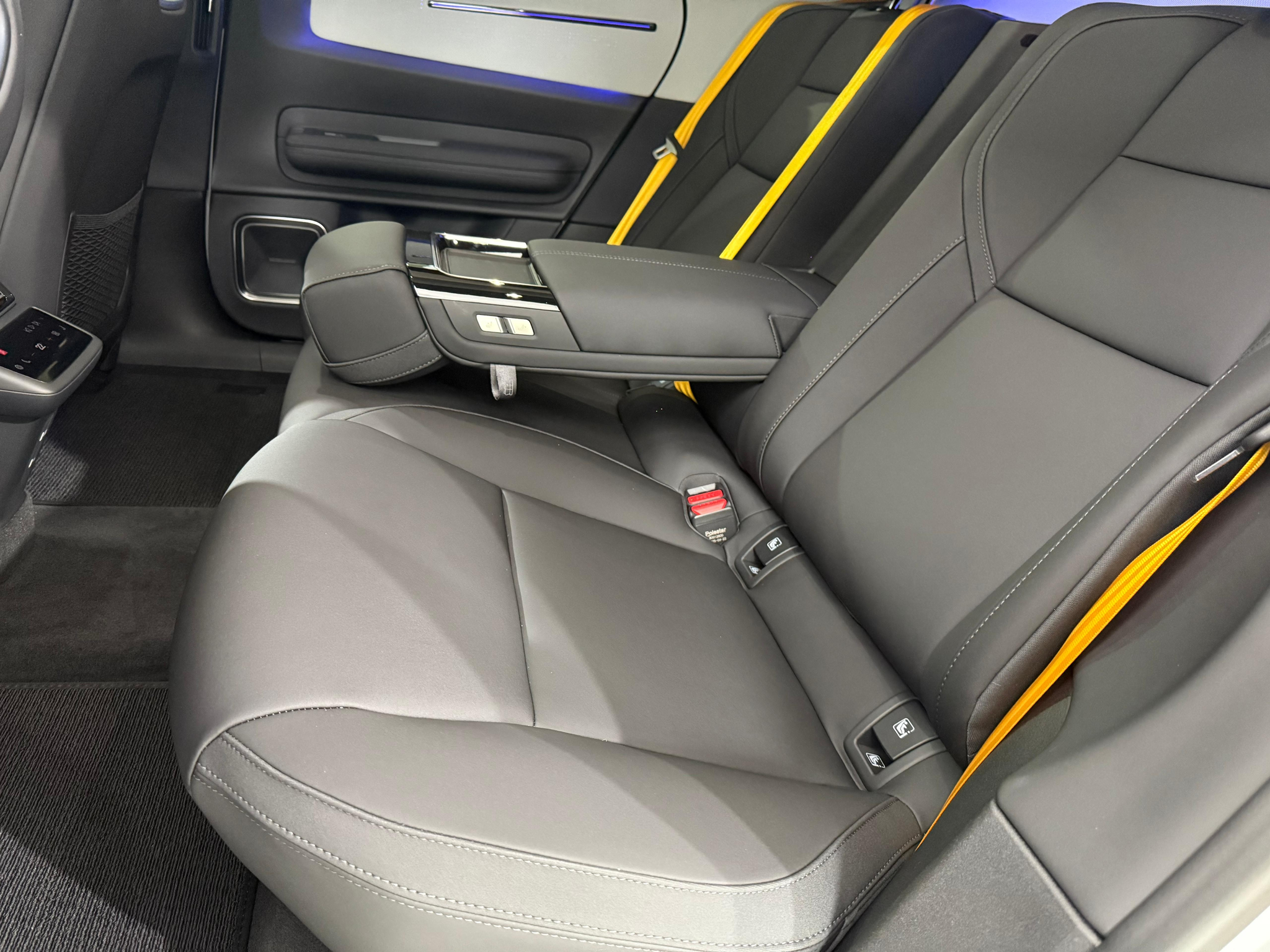 listing desktop thumbnail image 5