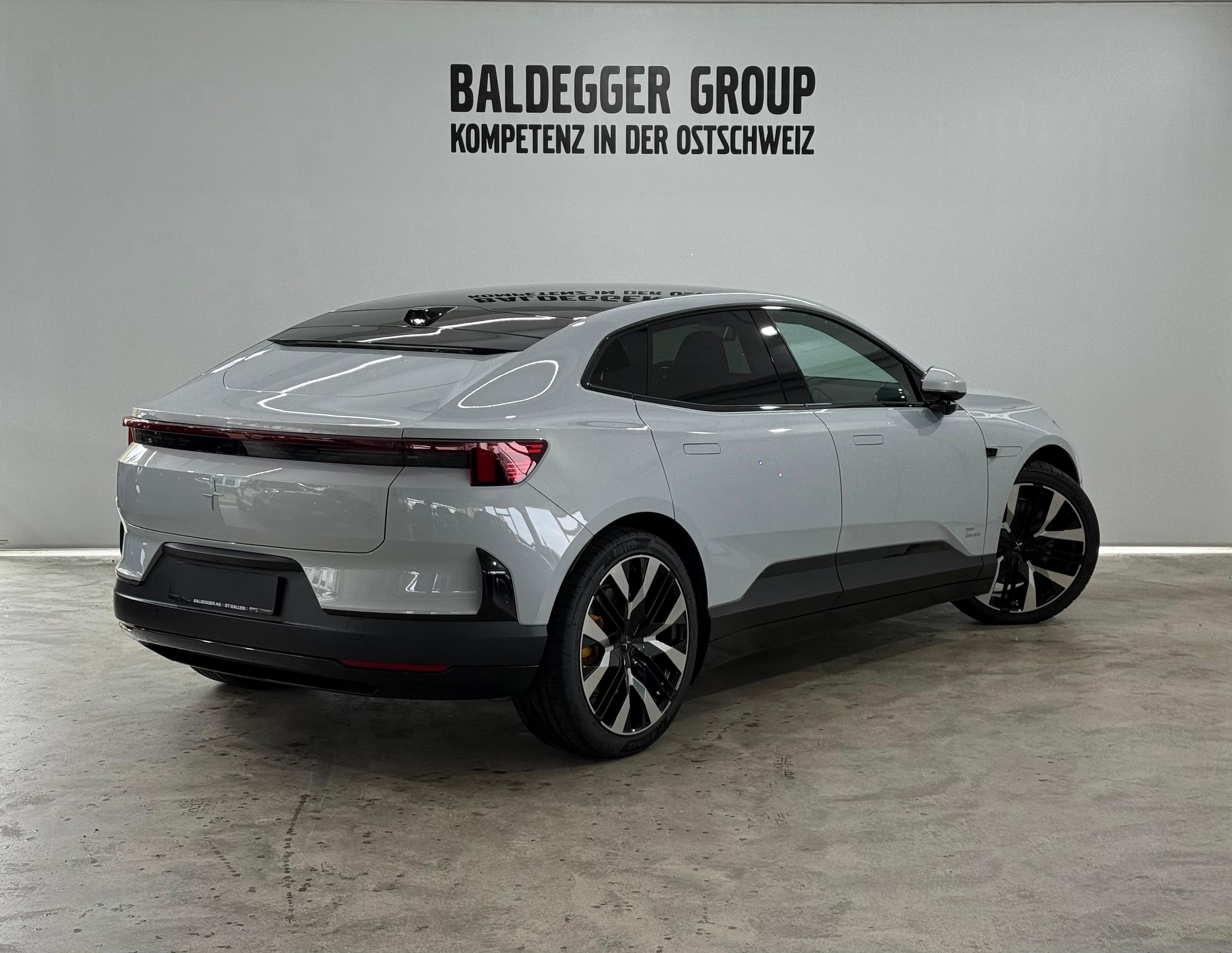 listing desktop thumbnail image 2