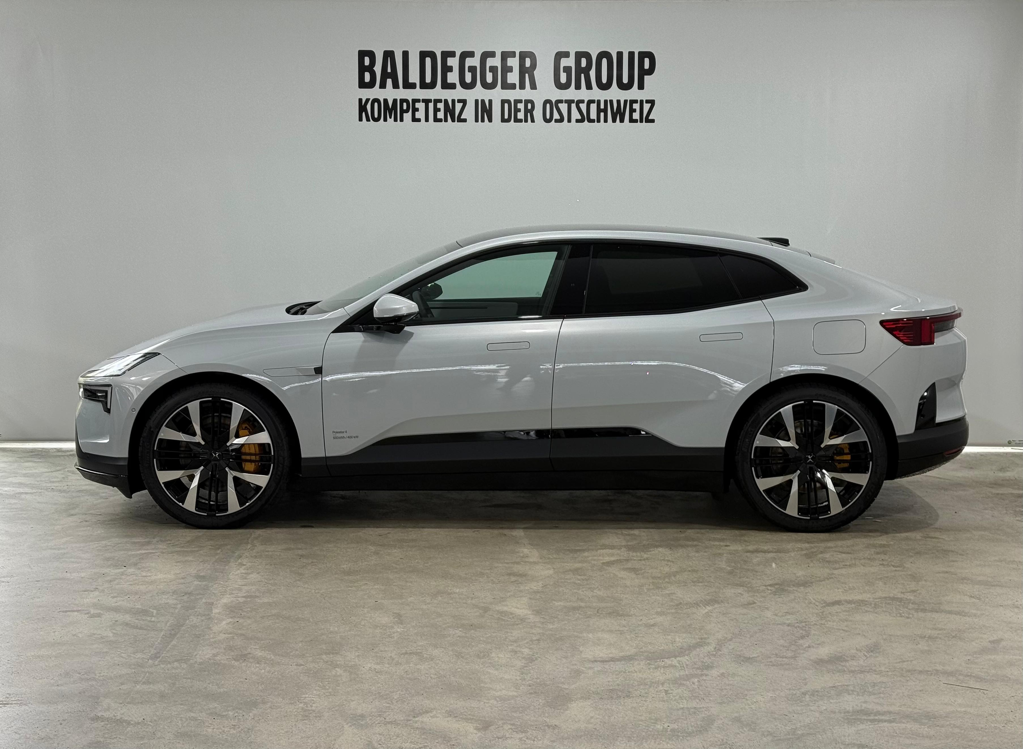 listing desktop thumbnail image 1