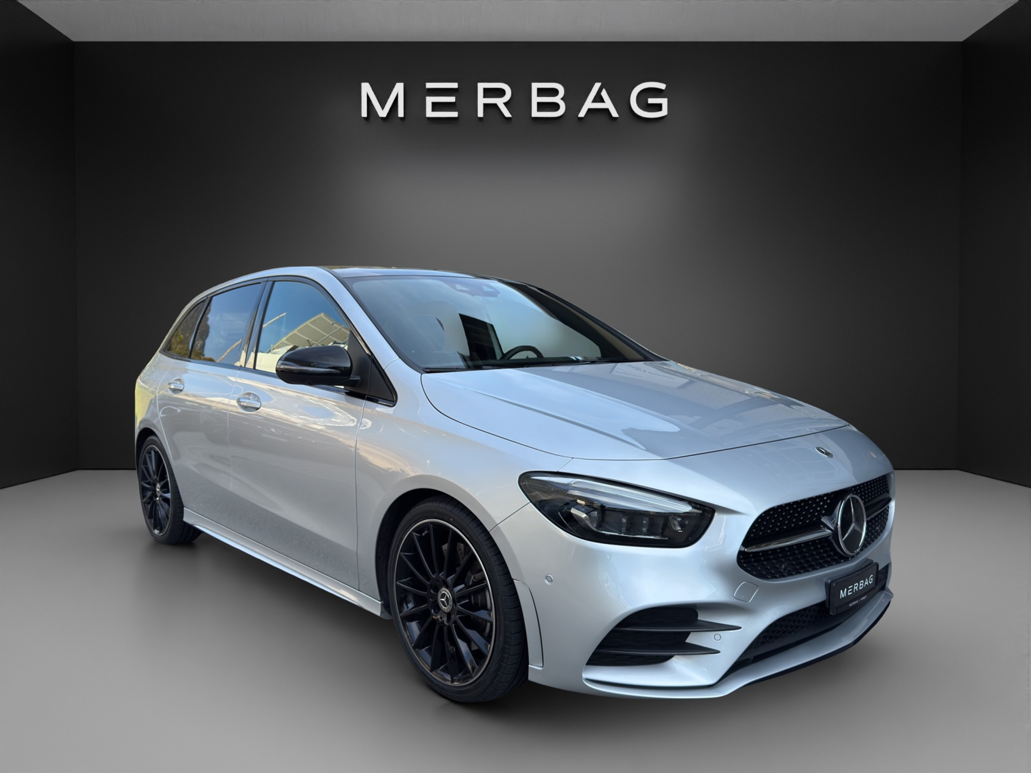 listing desktop thumbnail image 5