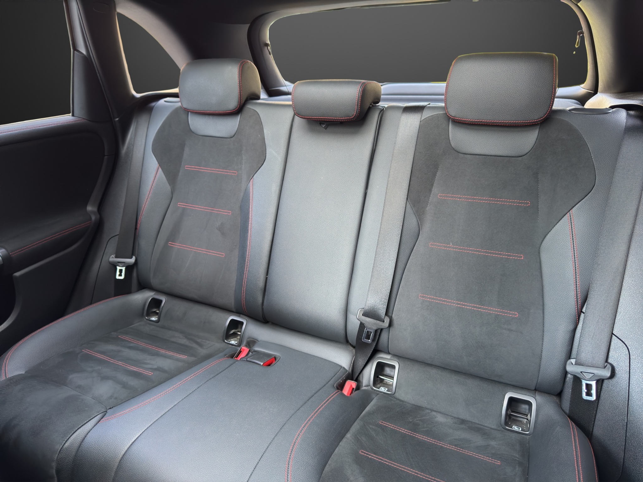 listing desktop thumbnail image 14