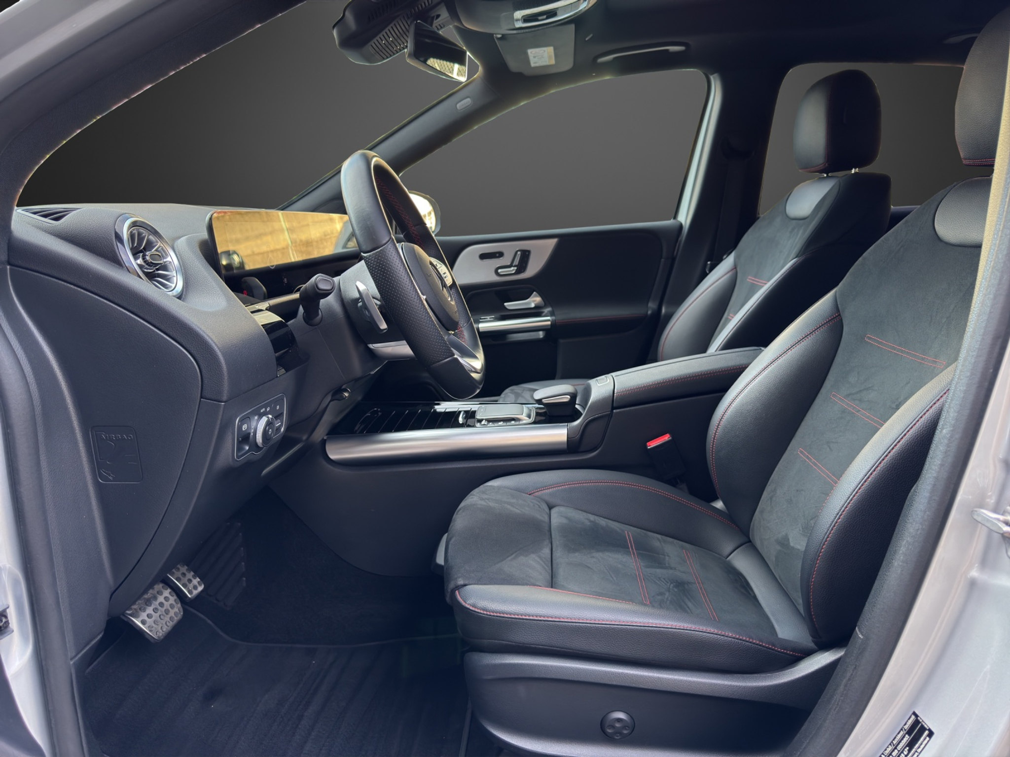 listing desktop thumbnail image 9