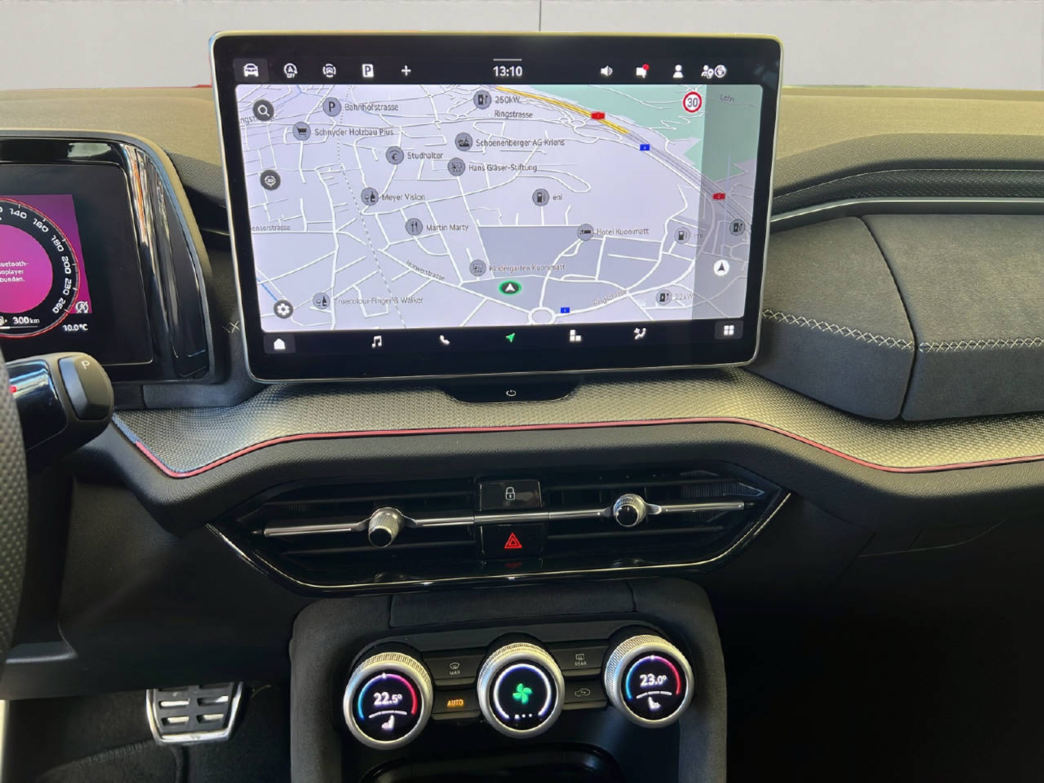 listing desktop thumbnail image 14