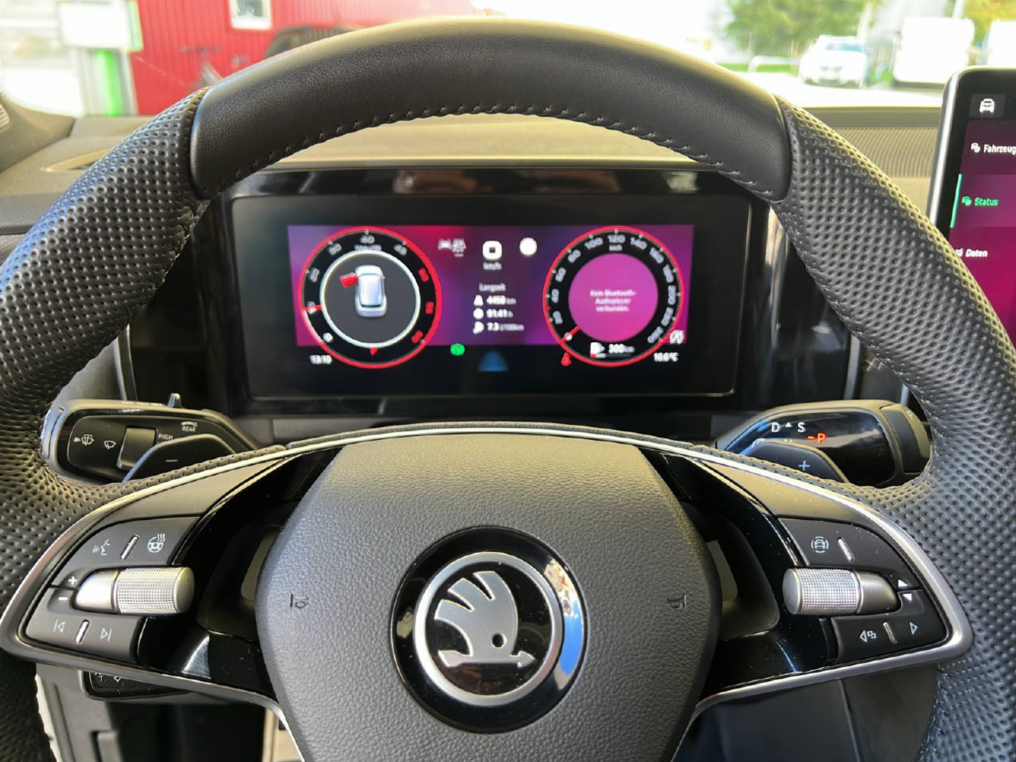 listing desktop thumbnail image 13