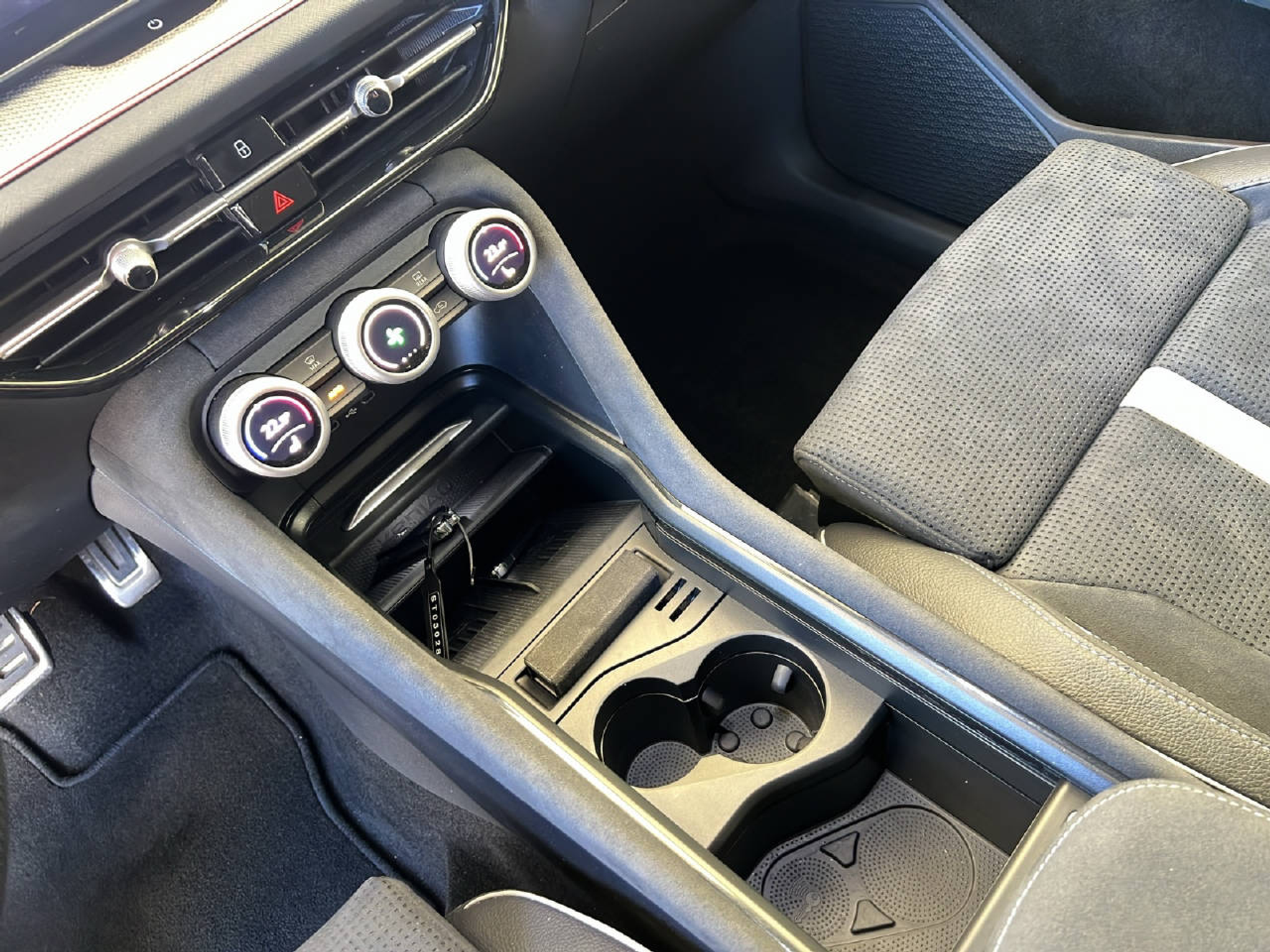 listing desktop thumbnail image 16