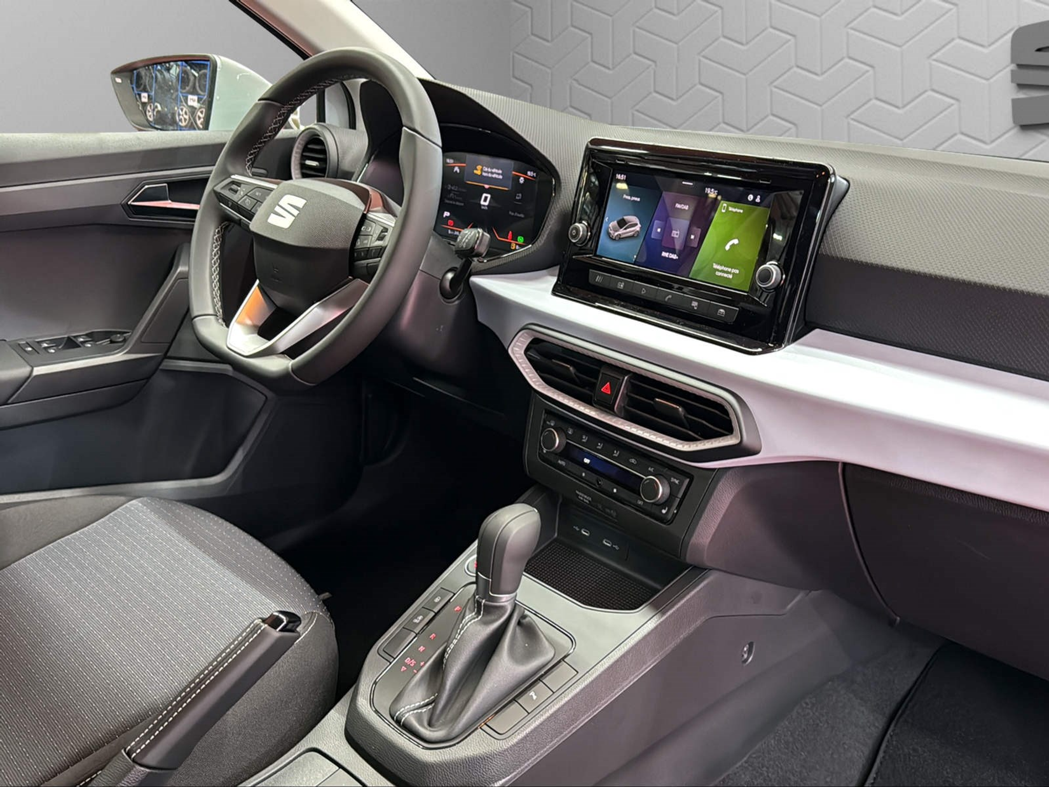 listing desktop thumbnail image 11