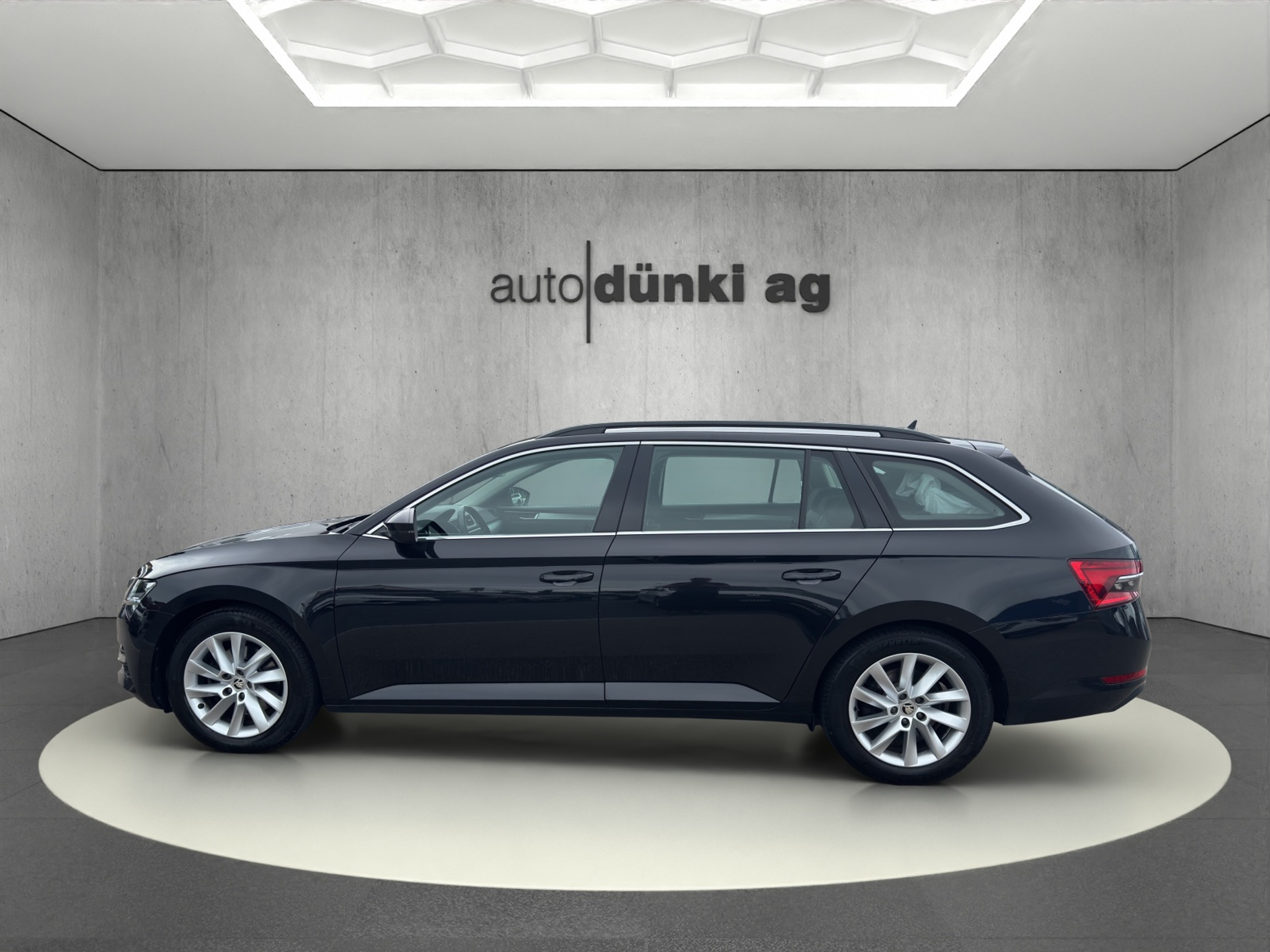 listing desktop thumbnail image 1