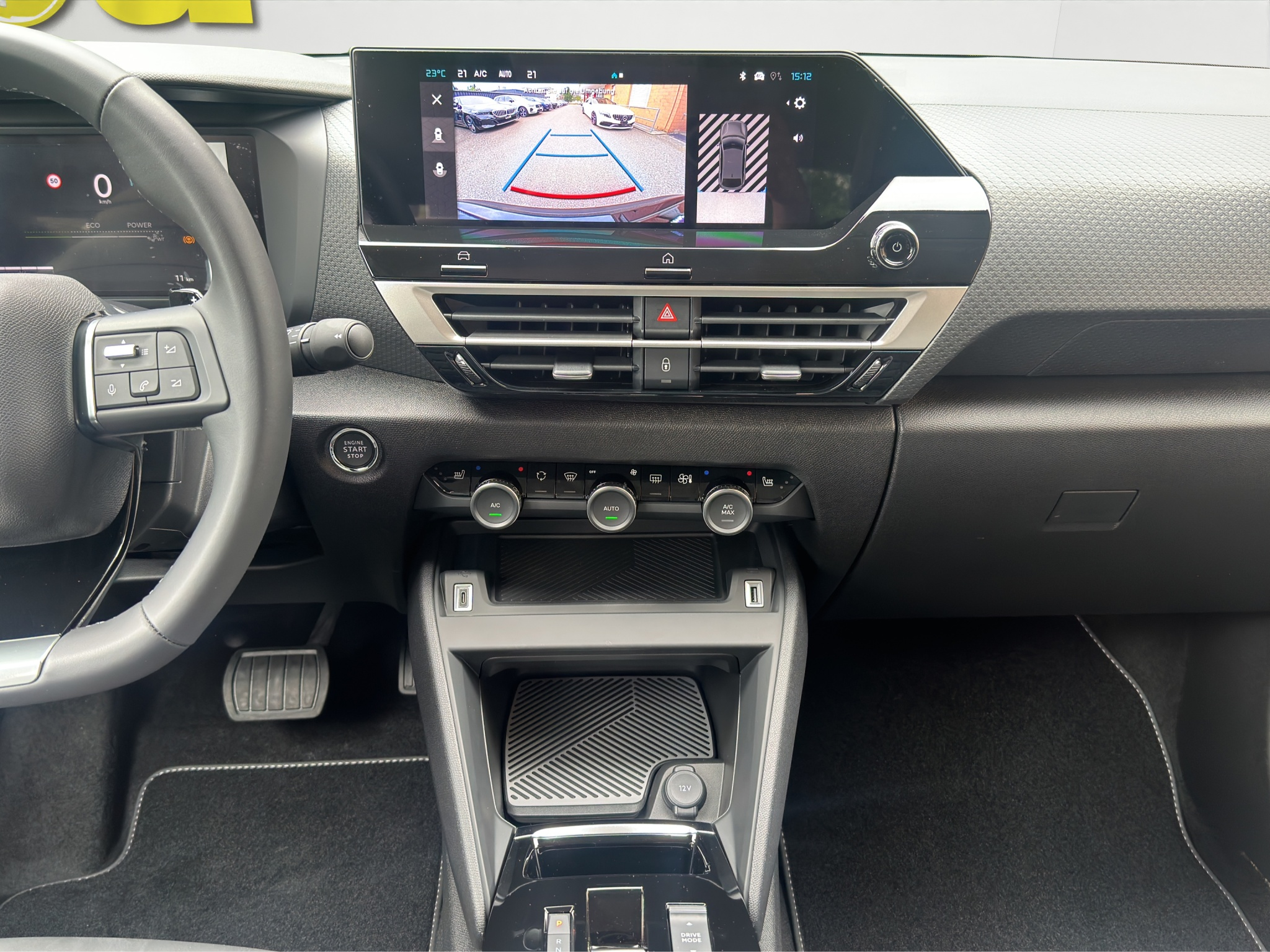 listing desktop thumbnail image 15