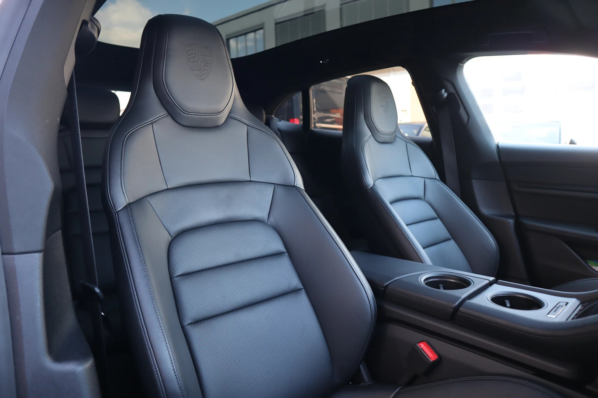 listing desktop thumbnail image 13