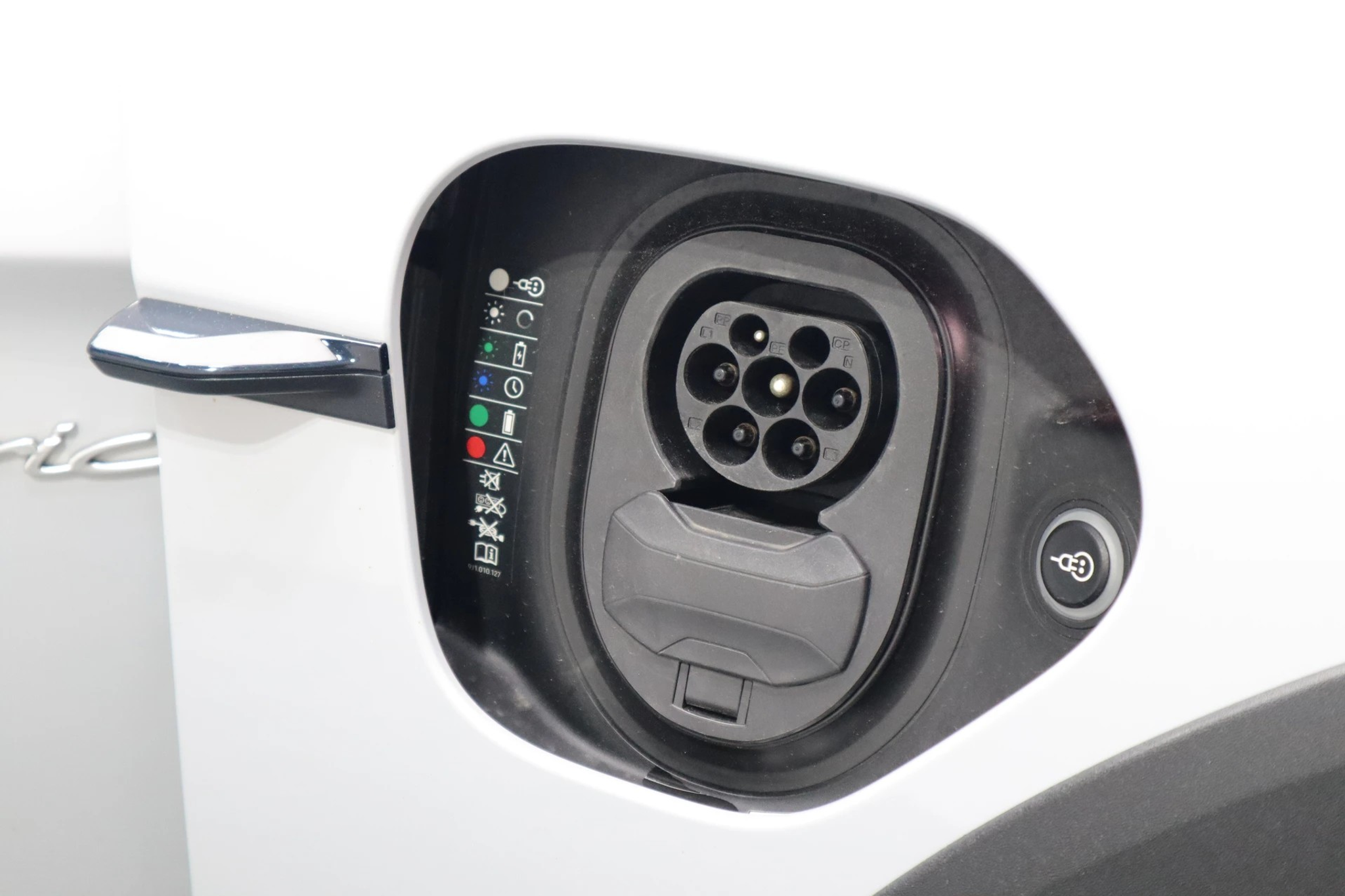 listing desktop thumbnail image 10