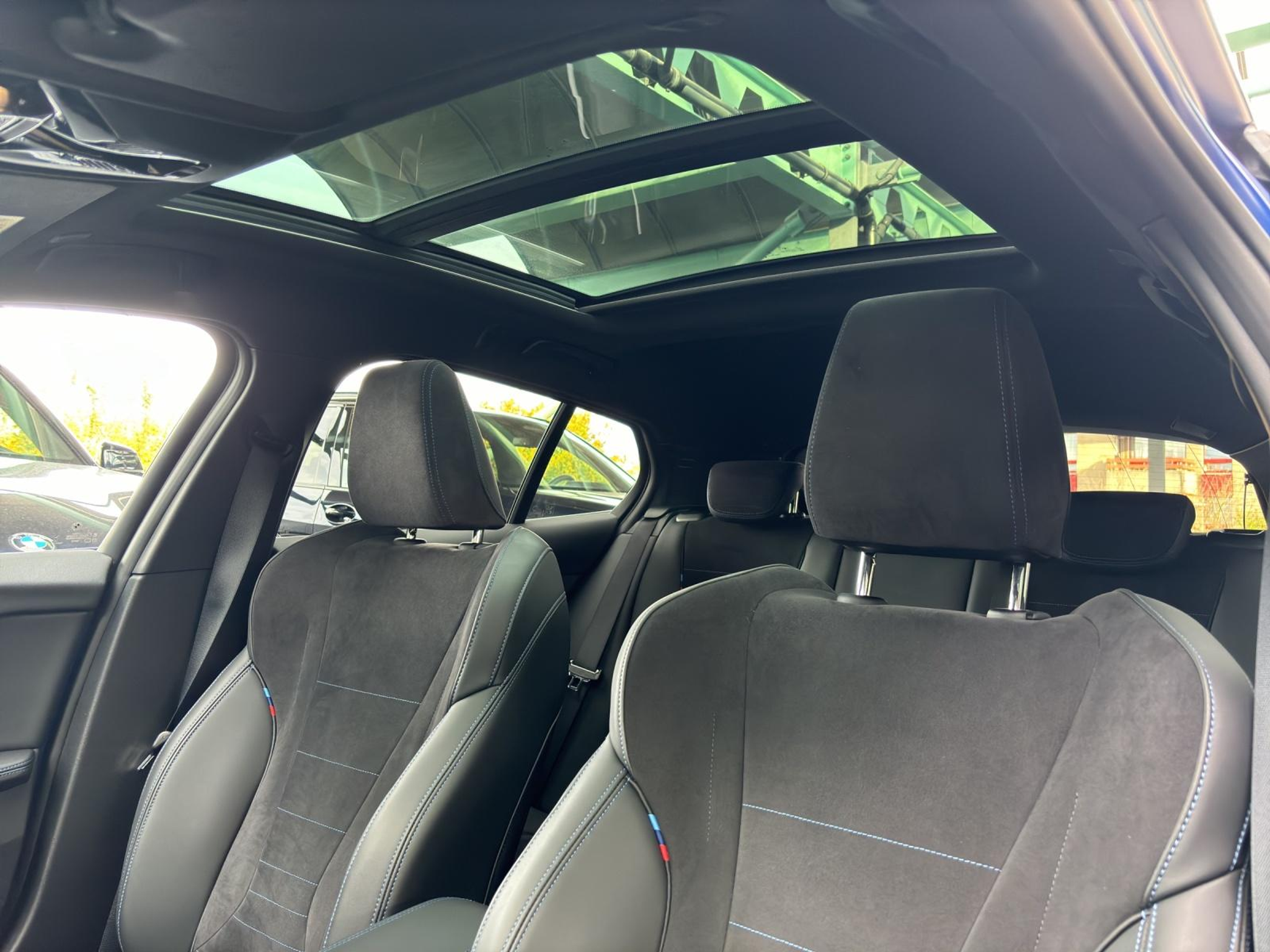 listing desktop thumbnail image 12