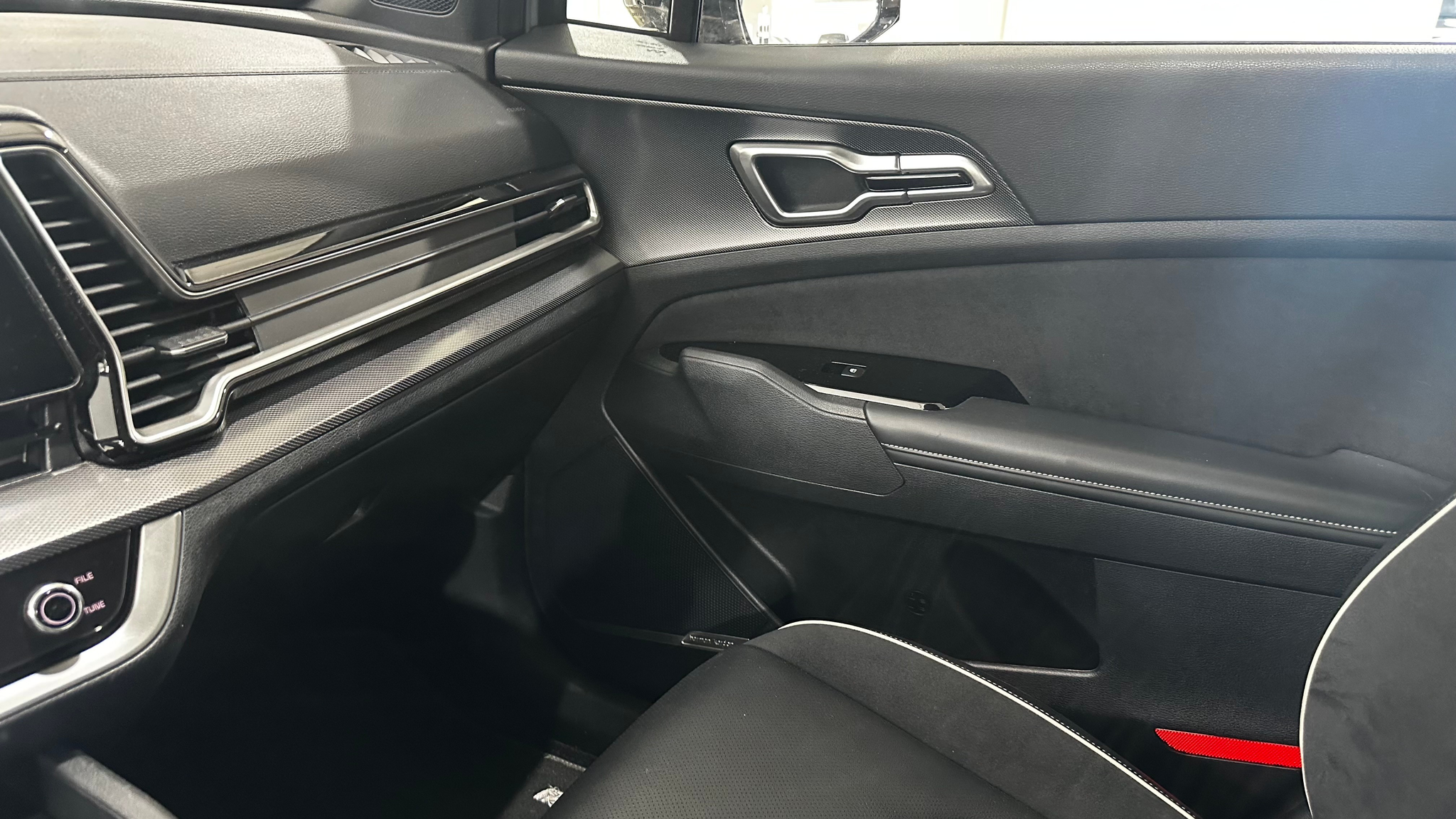 listing desktop thumbnail image 11