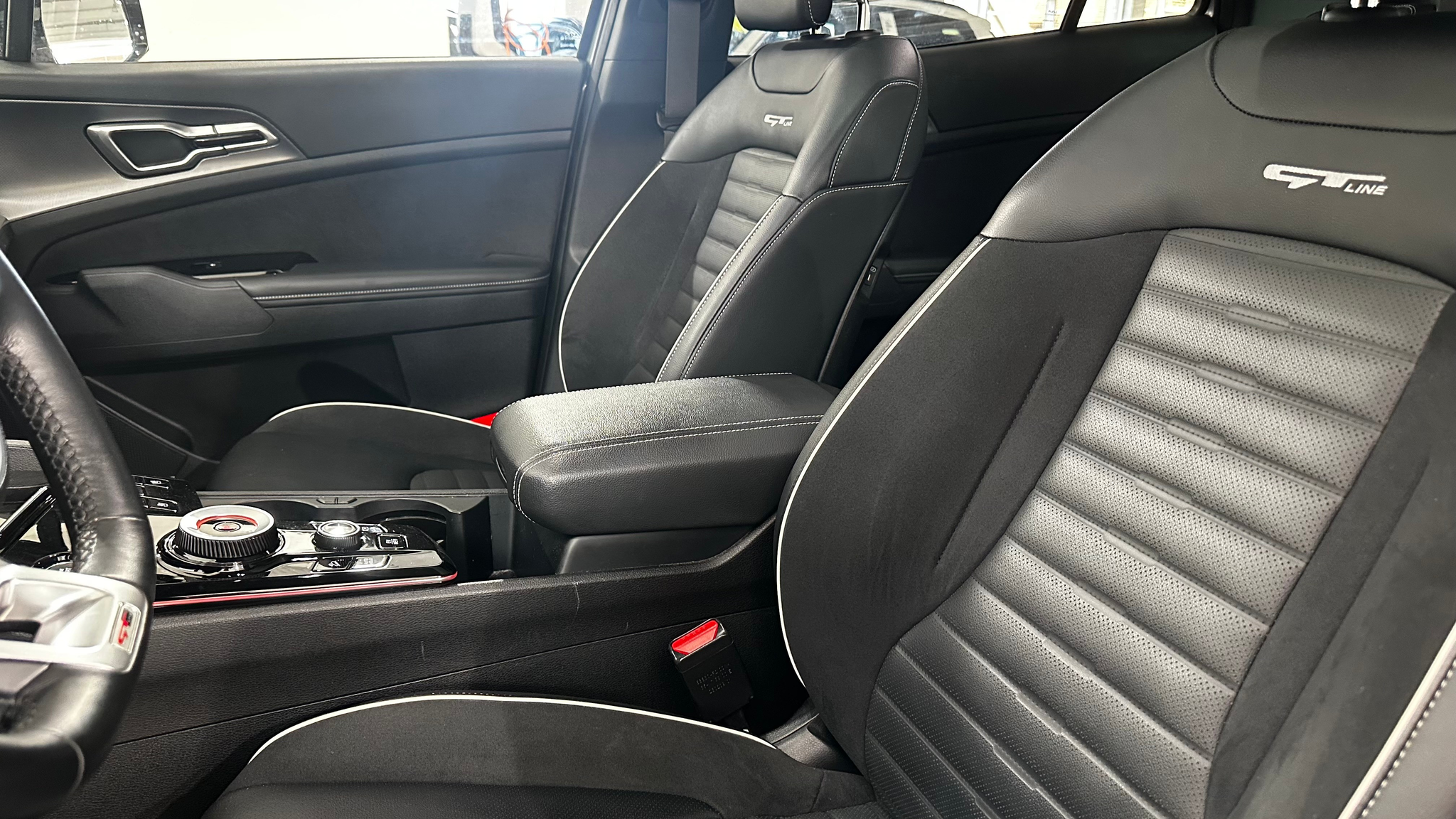 listing desktop thumbnail image 10