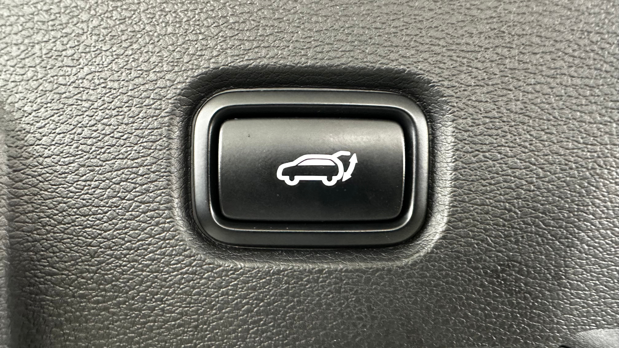 listing desktop thumbnail image 15