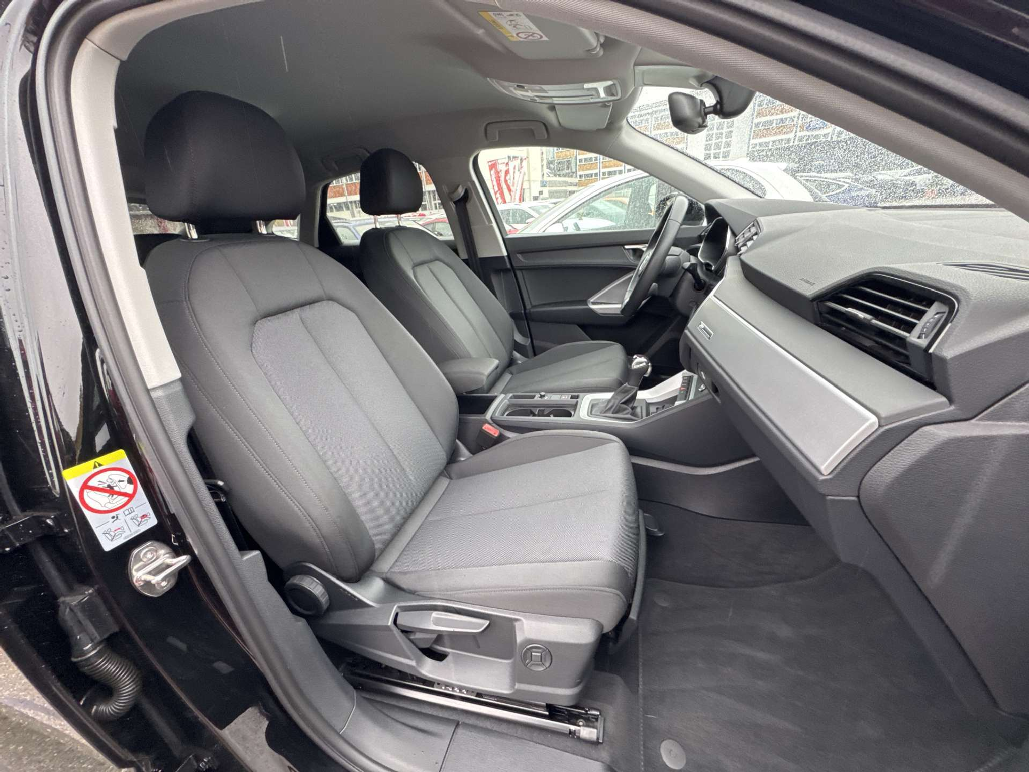 listing desktop thumbnail image 12