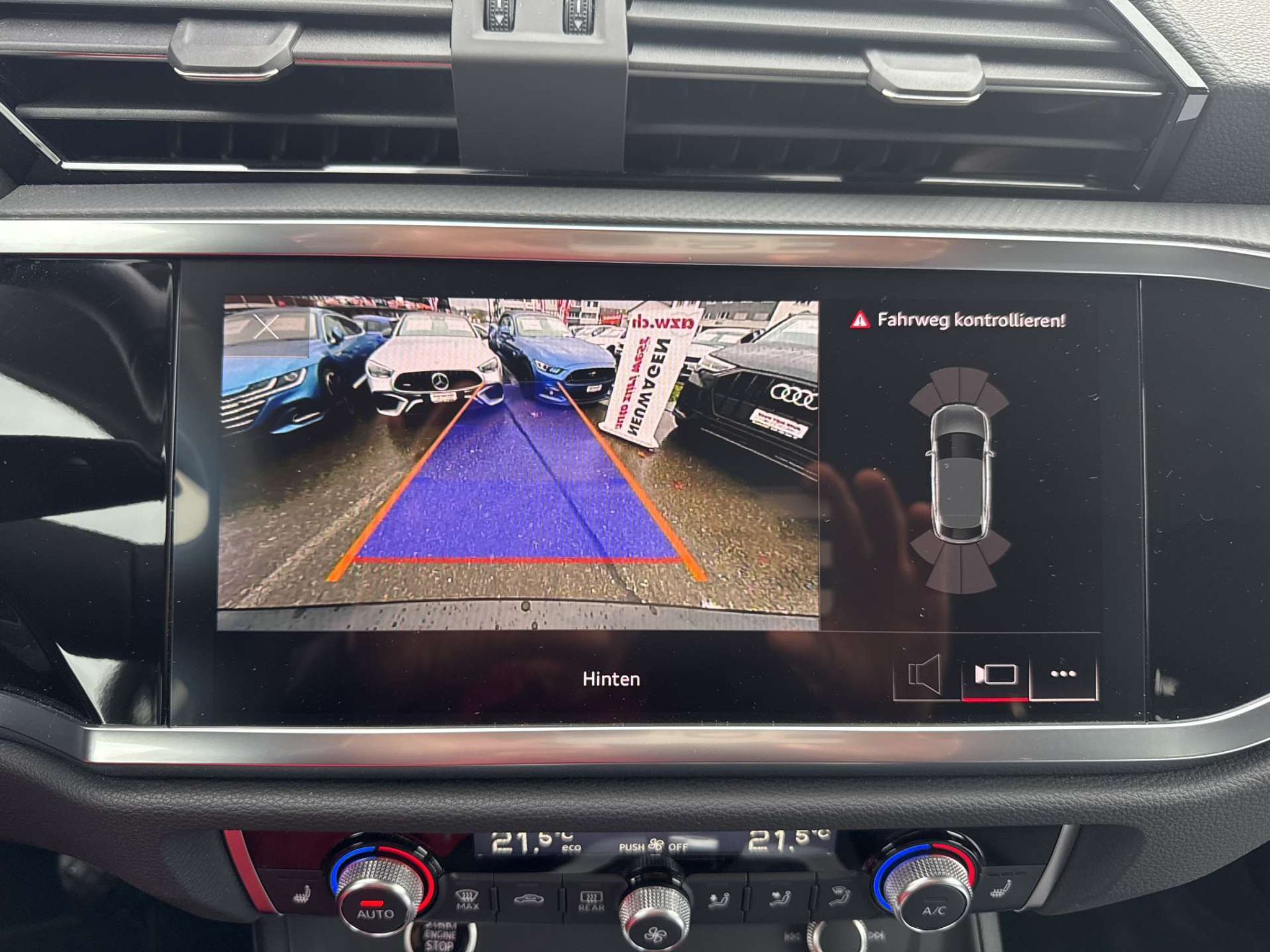 listing desktop thumbnail image 9