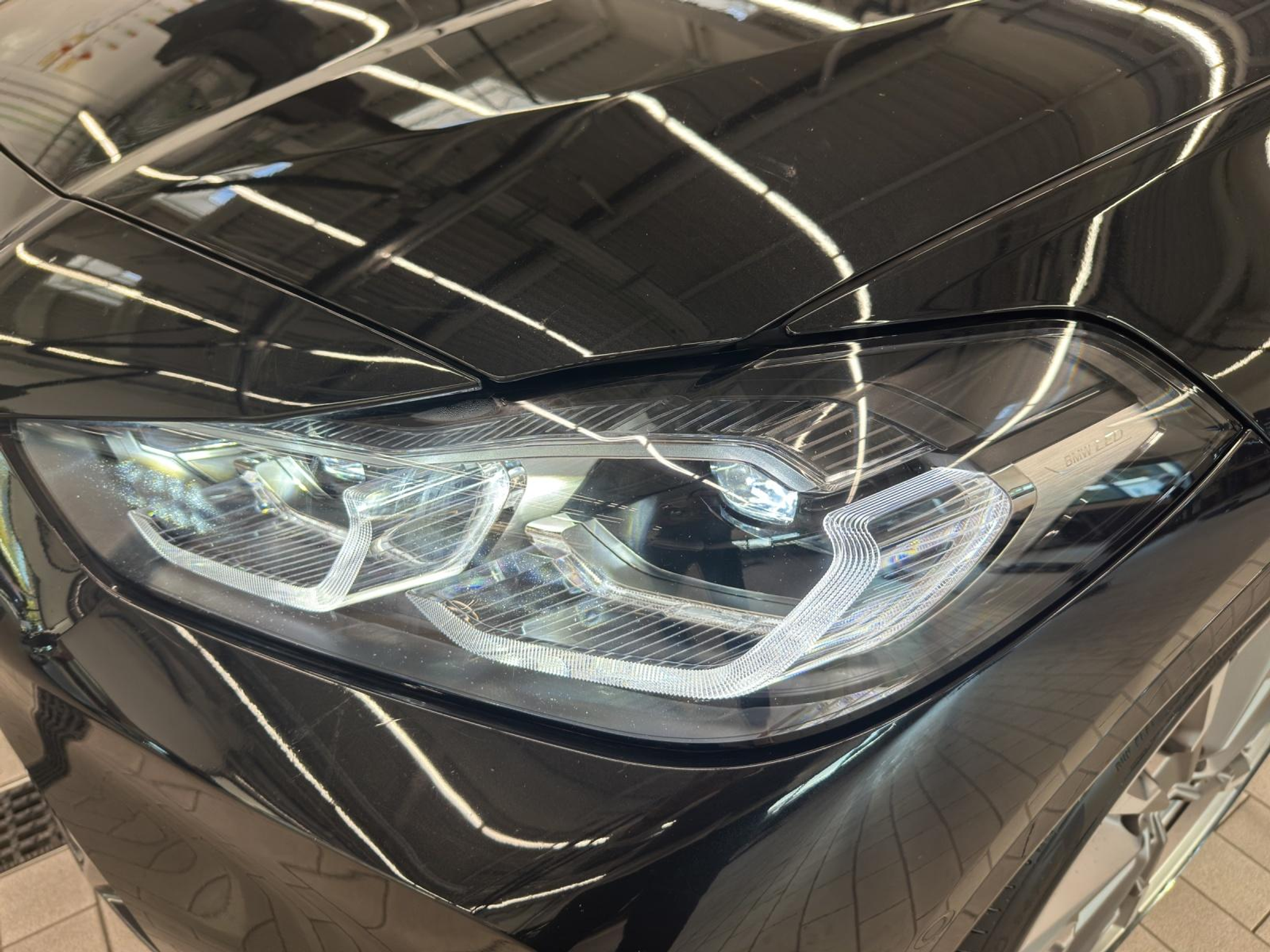 listing desktop thumbnail image 19