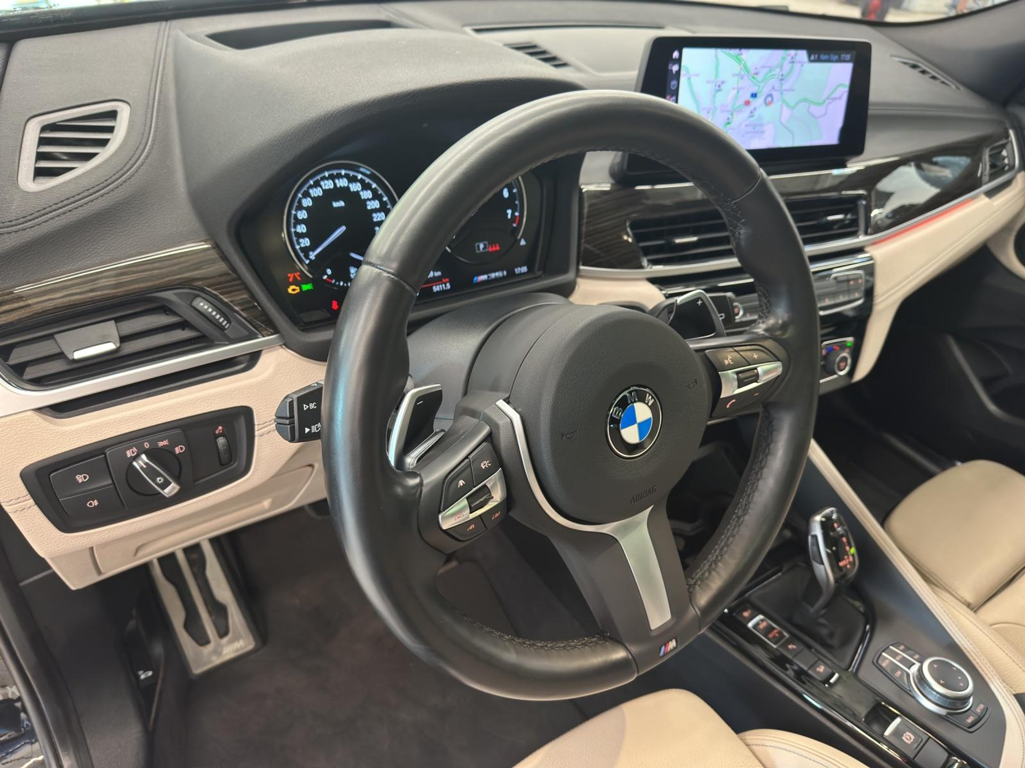 listing desktop thumbnail image 12