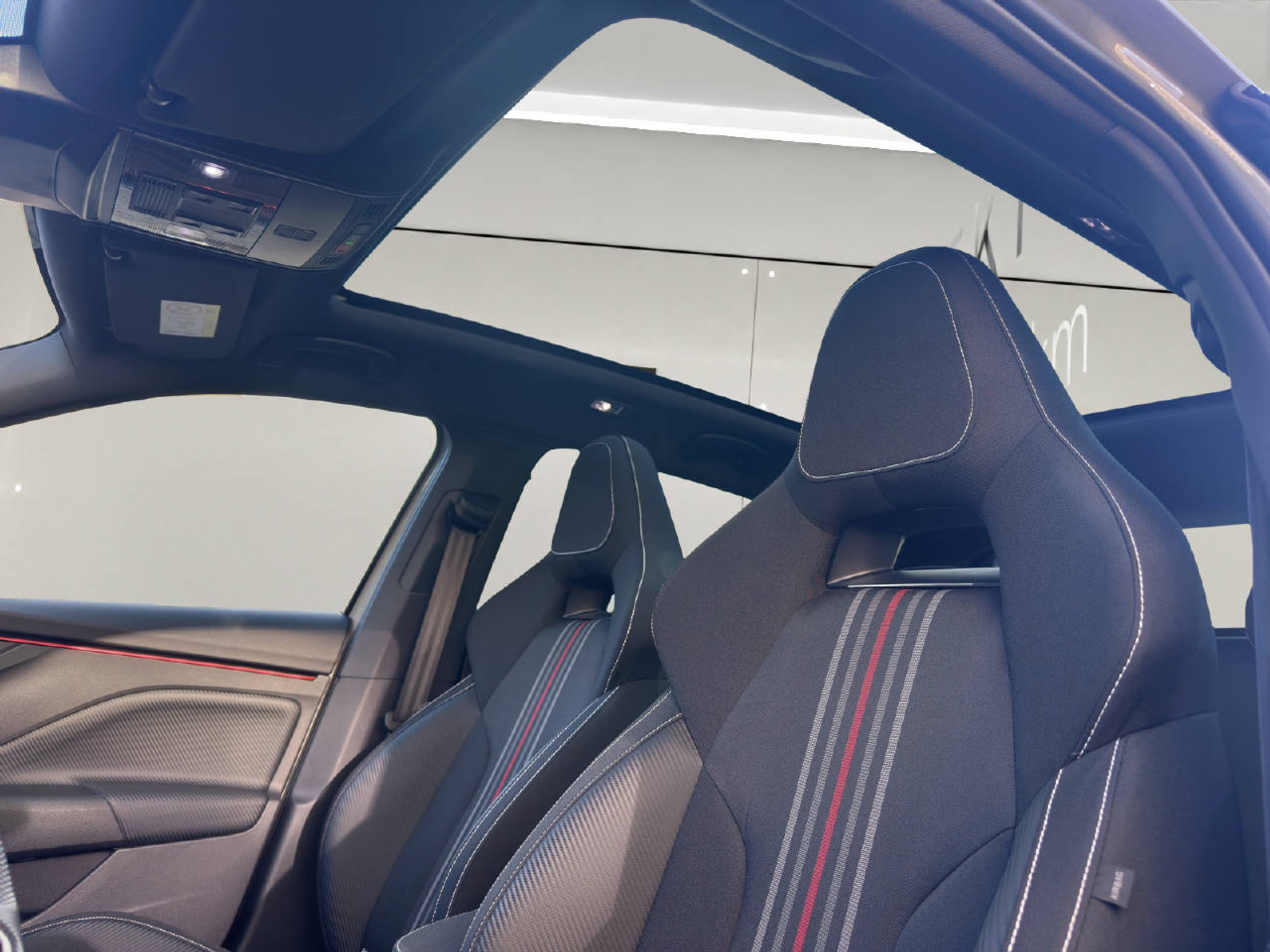 listing desktop thumbnail image 8