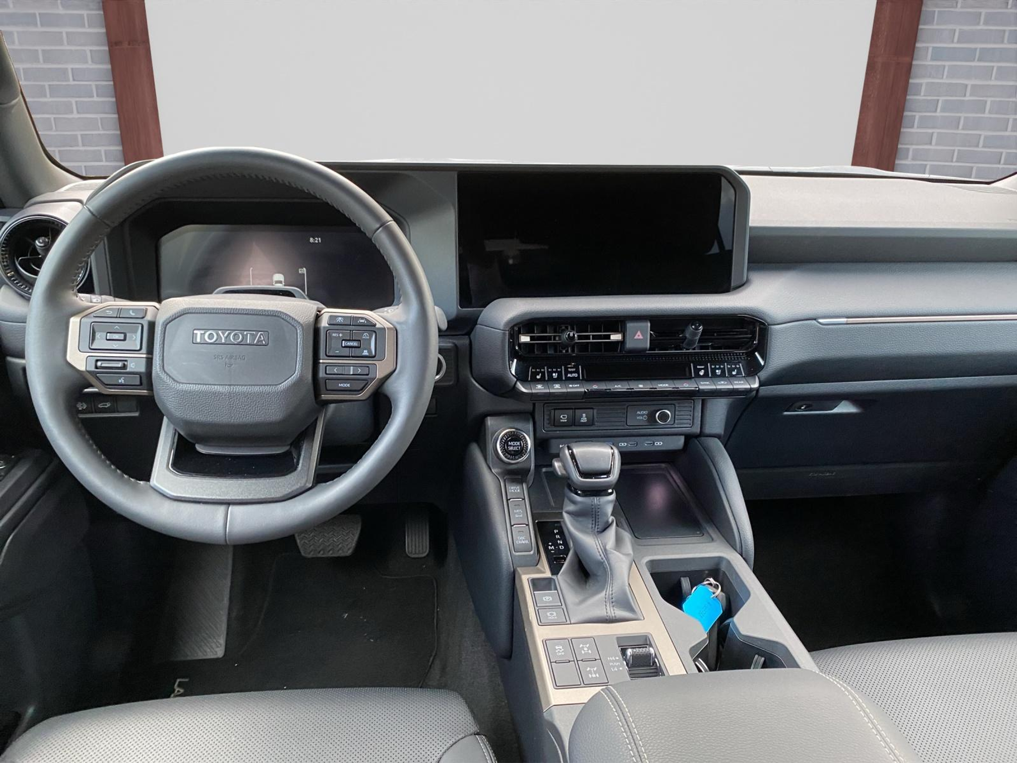 listing desktop thumbnail image 6