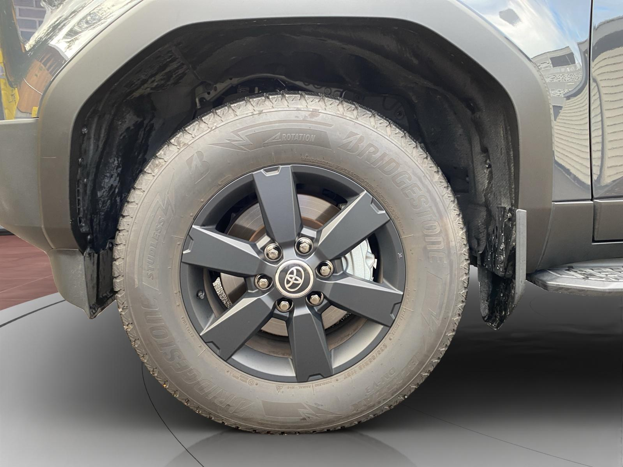 listing desktop thumbnail image 9